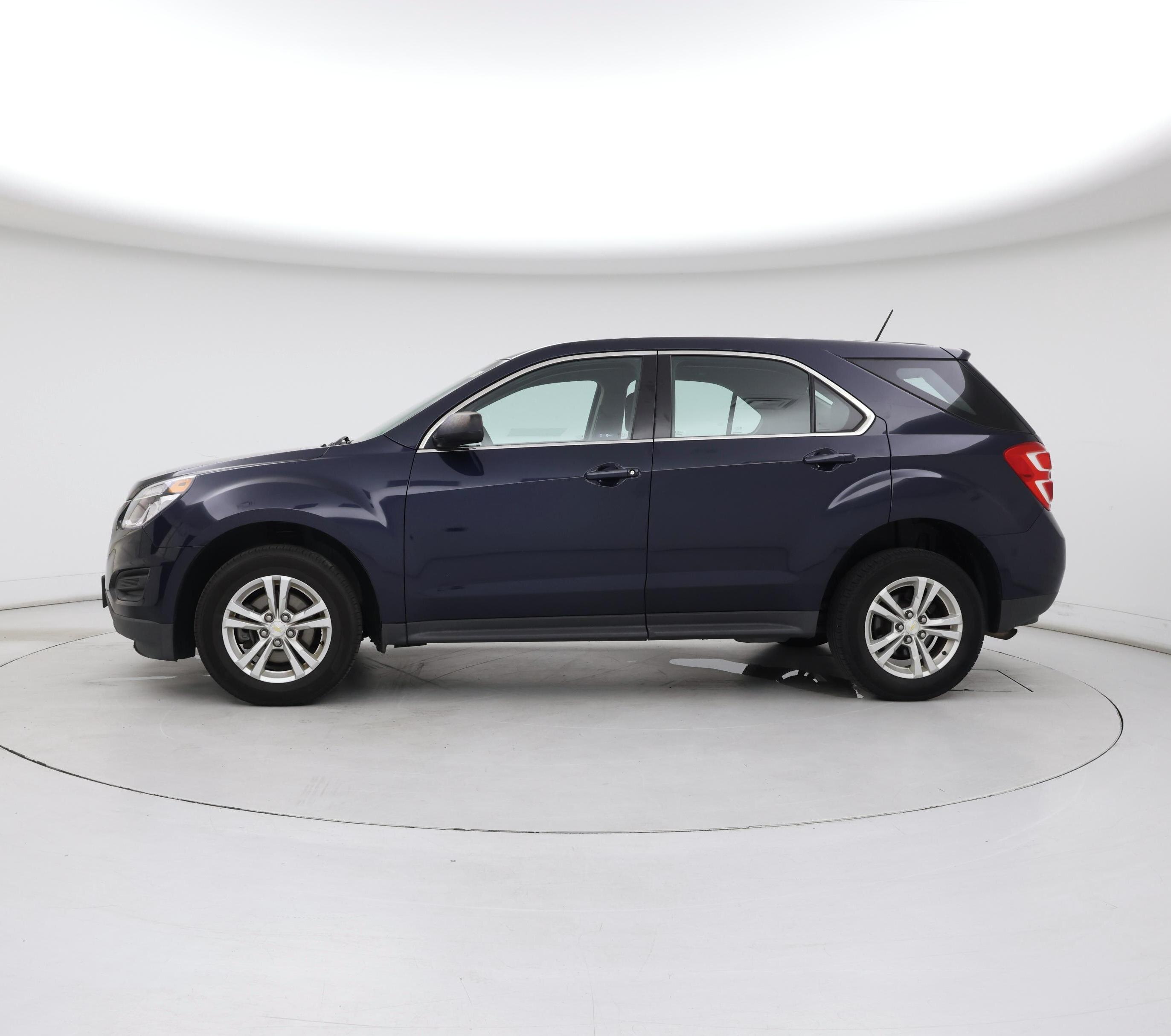 Thumbnail: 2016 Chevrolet Equinox - 3