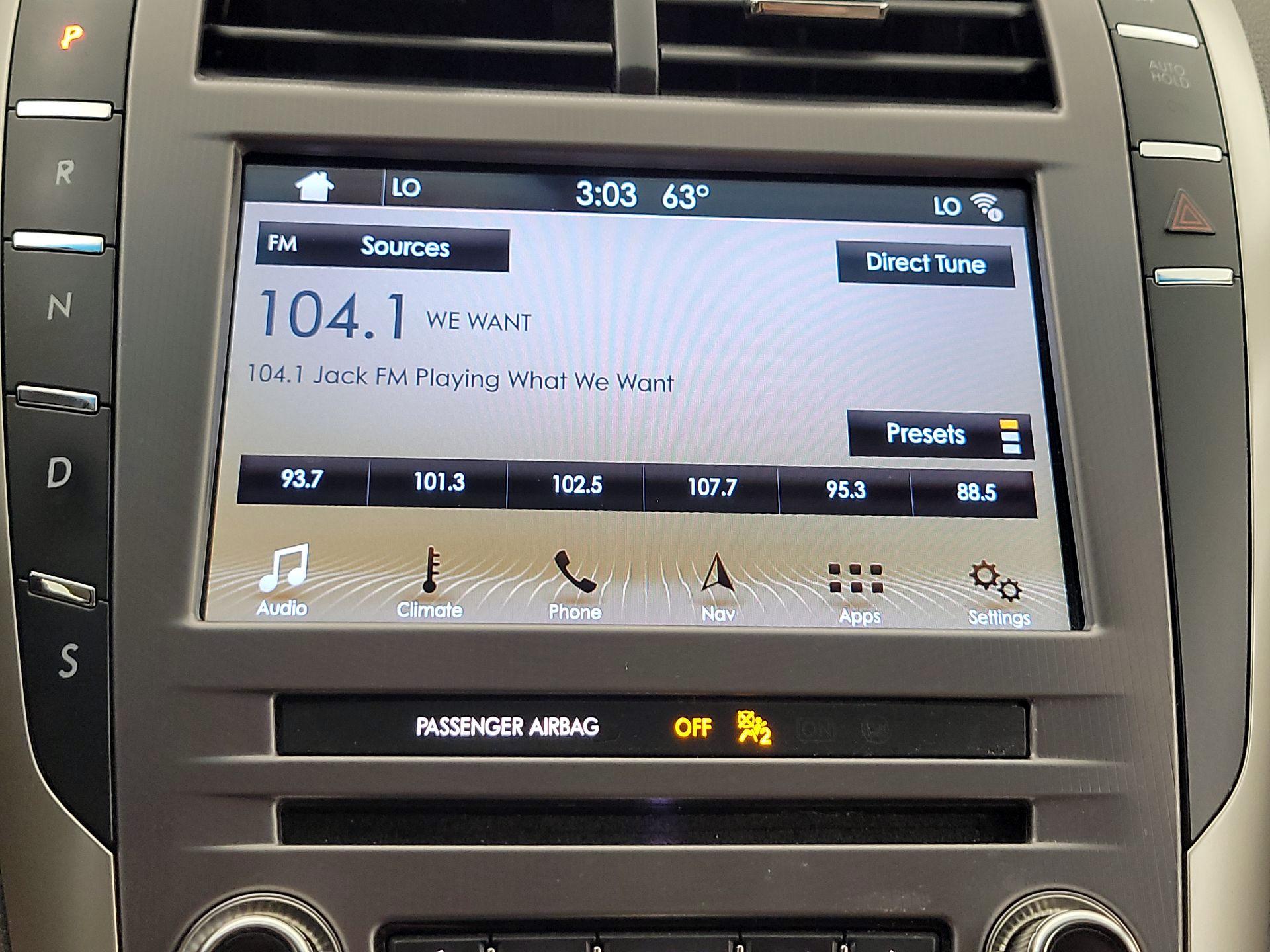 Thumbnail: 2017 Lincoln MKZ - 16
