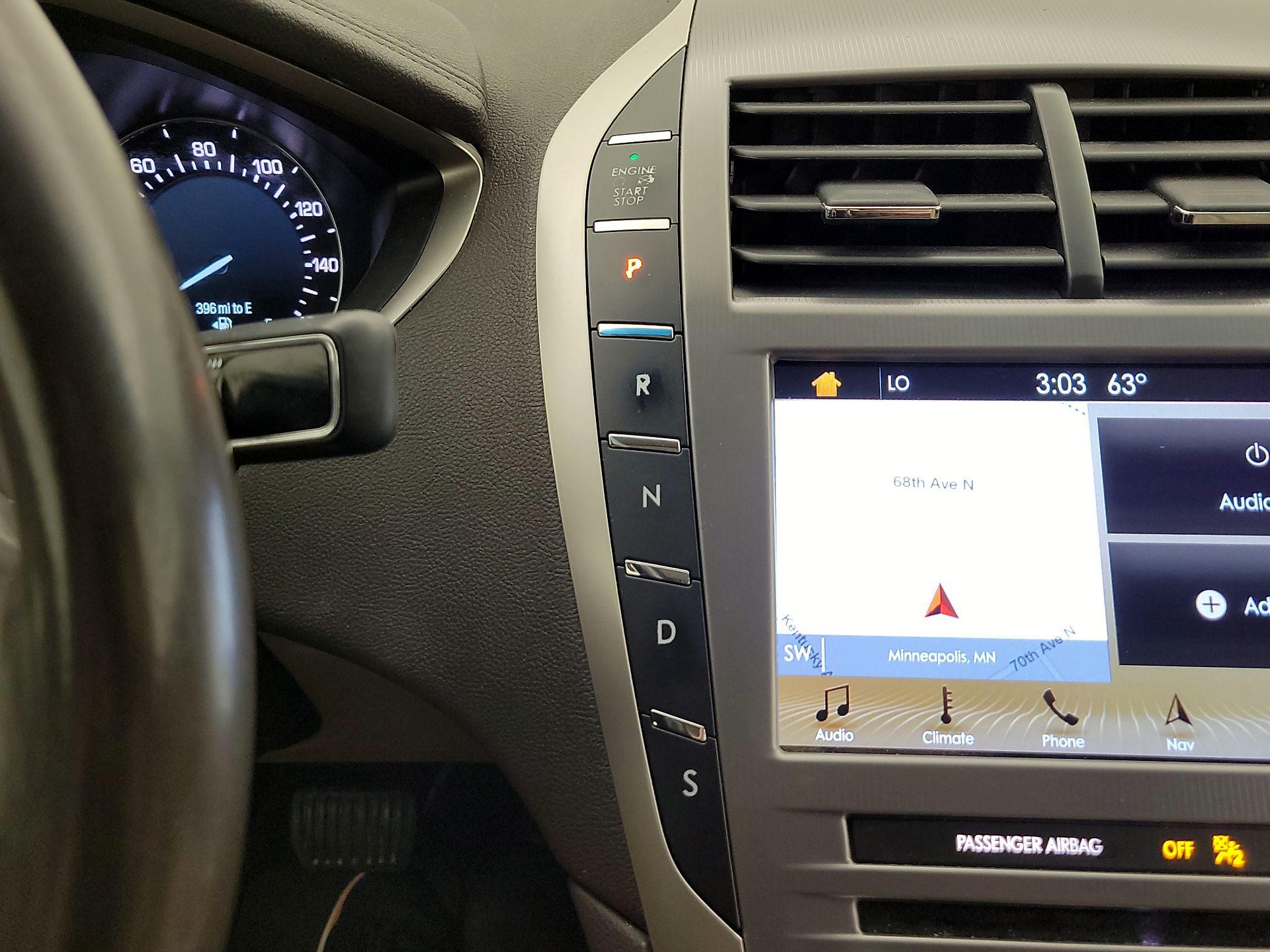Thumbnail: 2017 Lincoln MKZ - 18