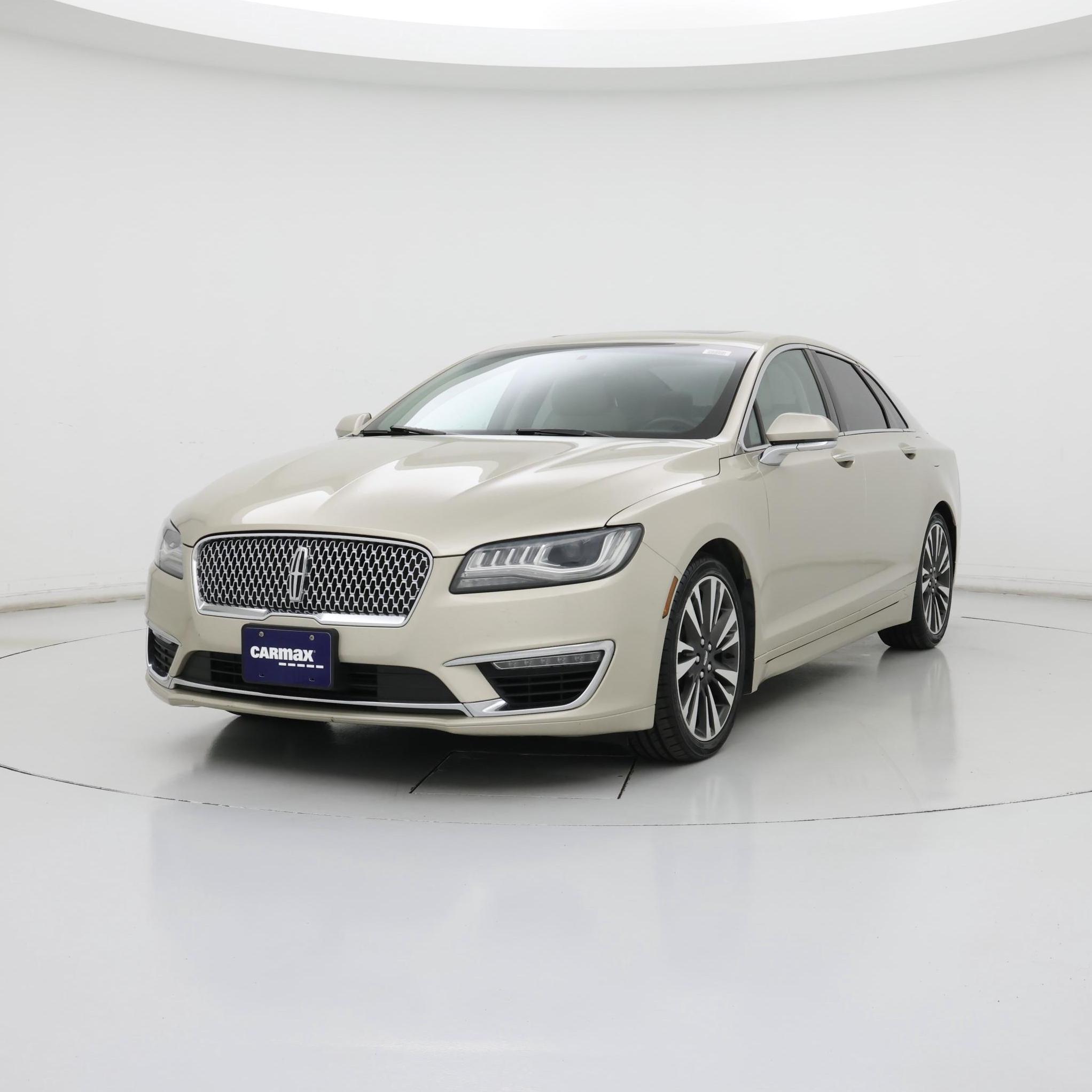 Thumbnail: 2017 Lincoln MKZ - 4