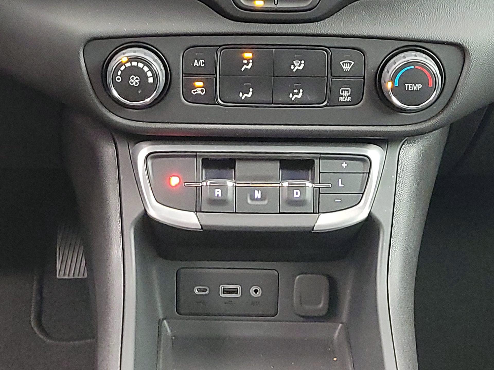 Thumbnail: 2024 GMC Terrain - 17