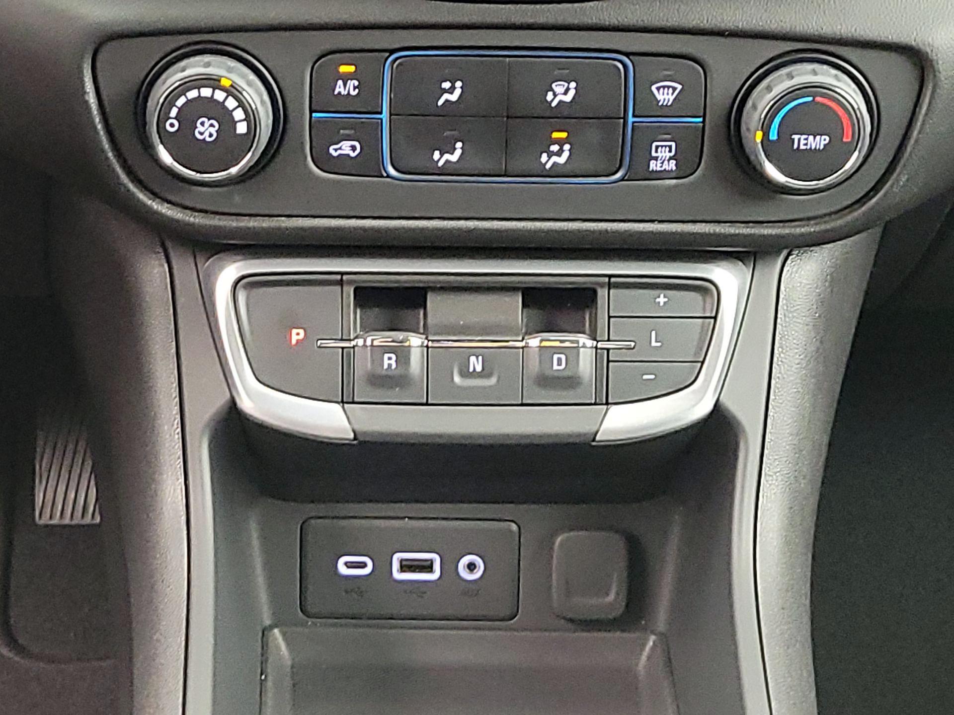 Thumbnail: 2024 GMC Terrain - 17