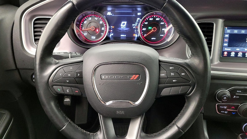 2019 Dodge Charger SXT 10