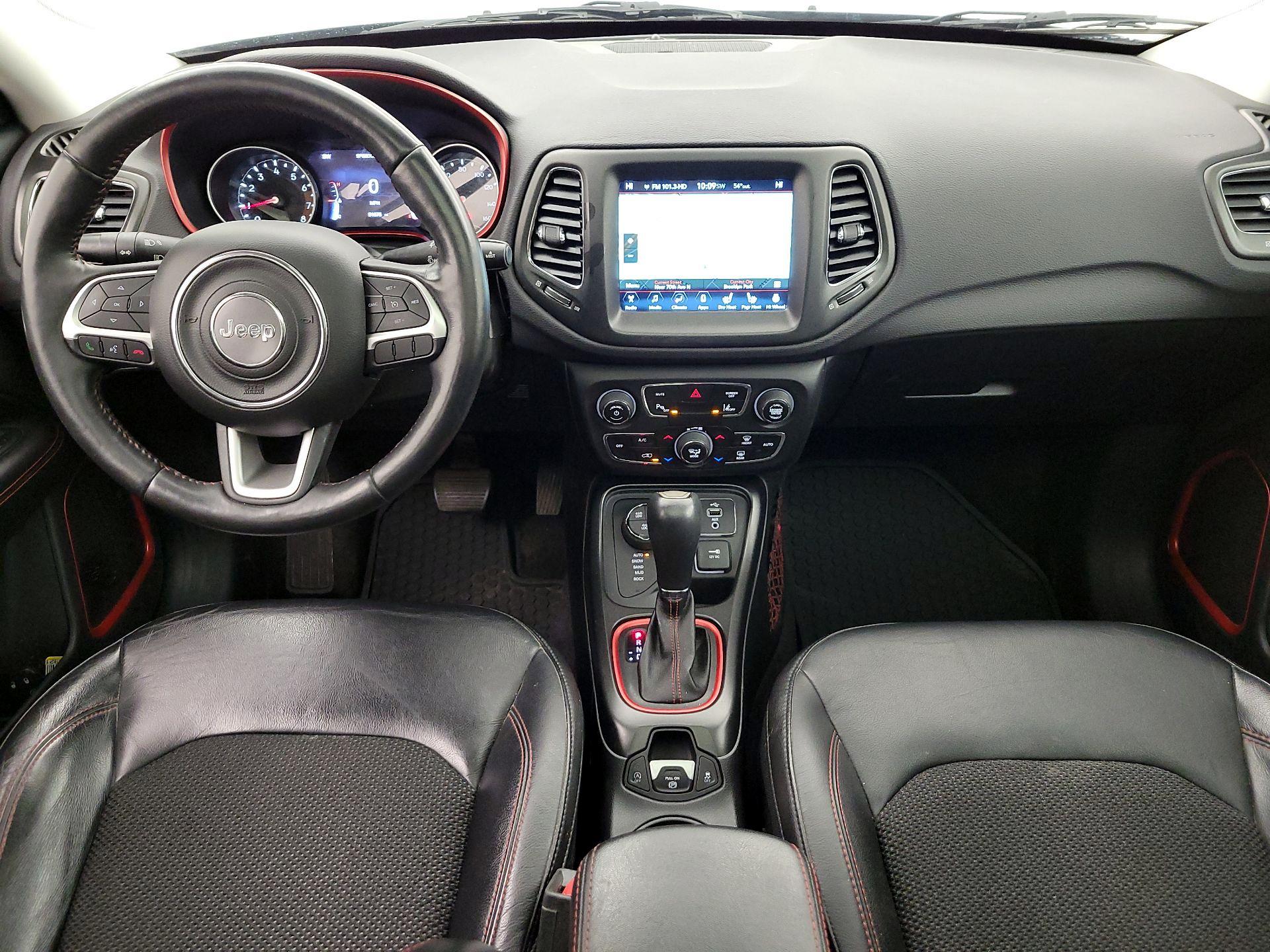 Thumbnail: 2018 Jeep Compass - 9