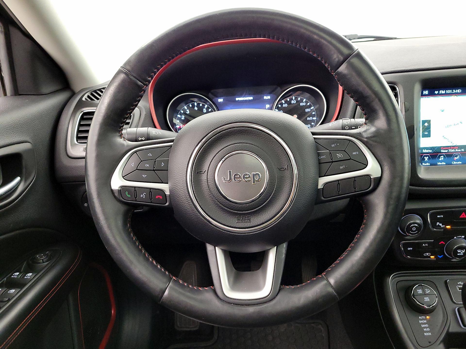 Thumbnail: 2018 Jeep Compass - 10