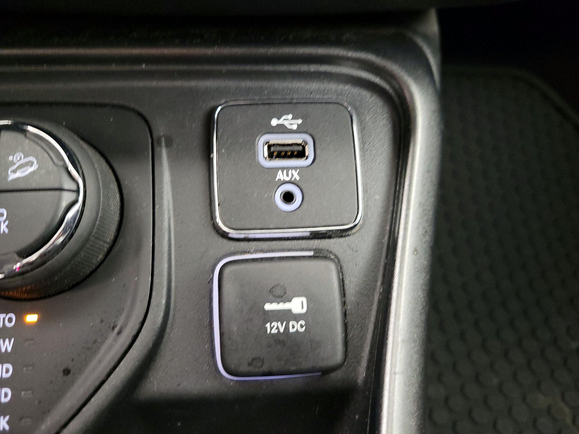 Thumbnail: 2018 Jeep Compass - 19