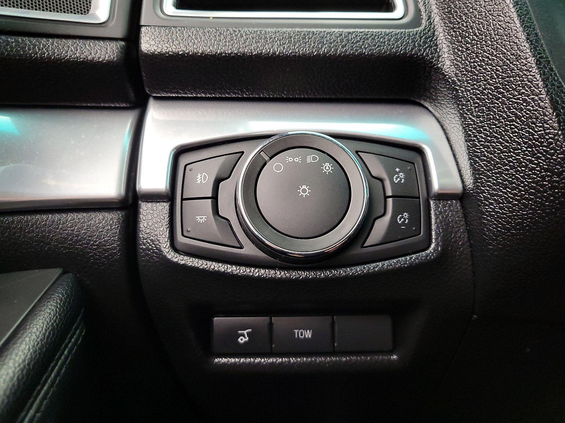 Thumbnail: 2017 Ford Explorer - 13