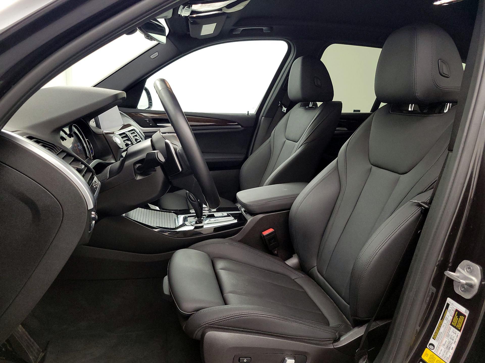 Thumbnail: 2021 BMW X3 - 11