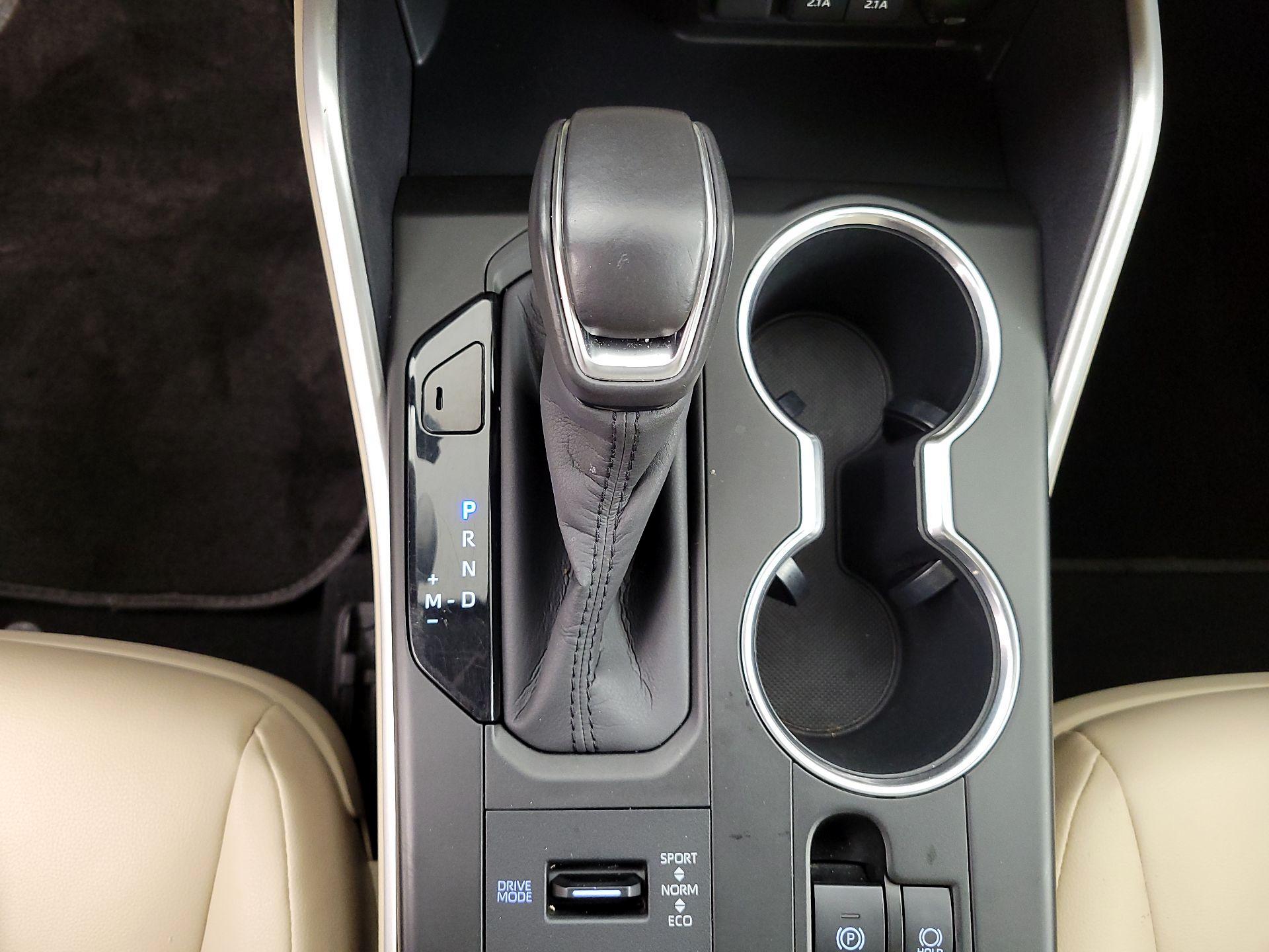 Thumbnail: 2020 Toyota Highlander - 16