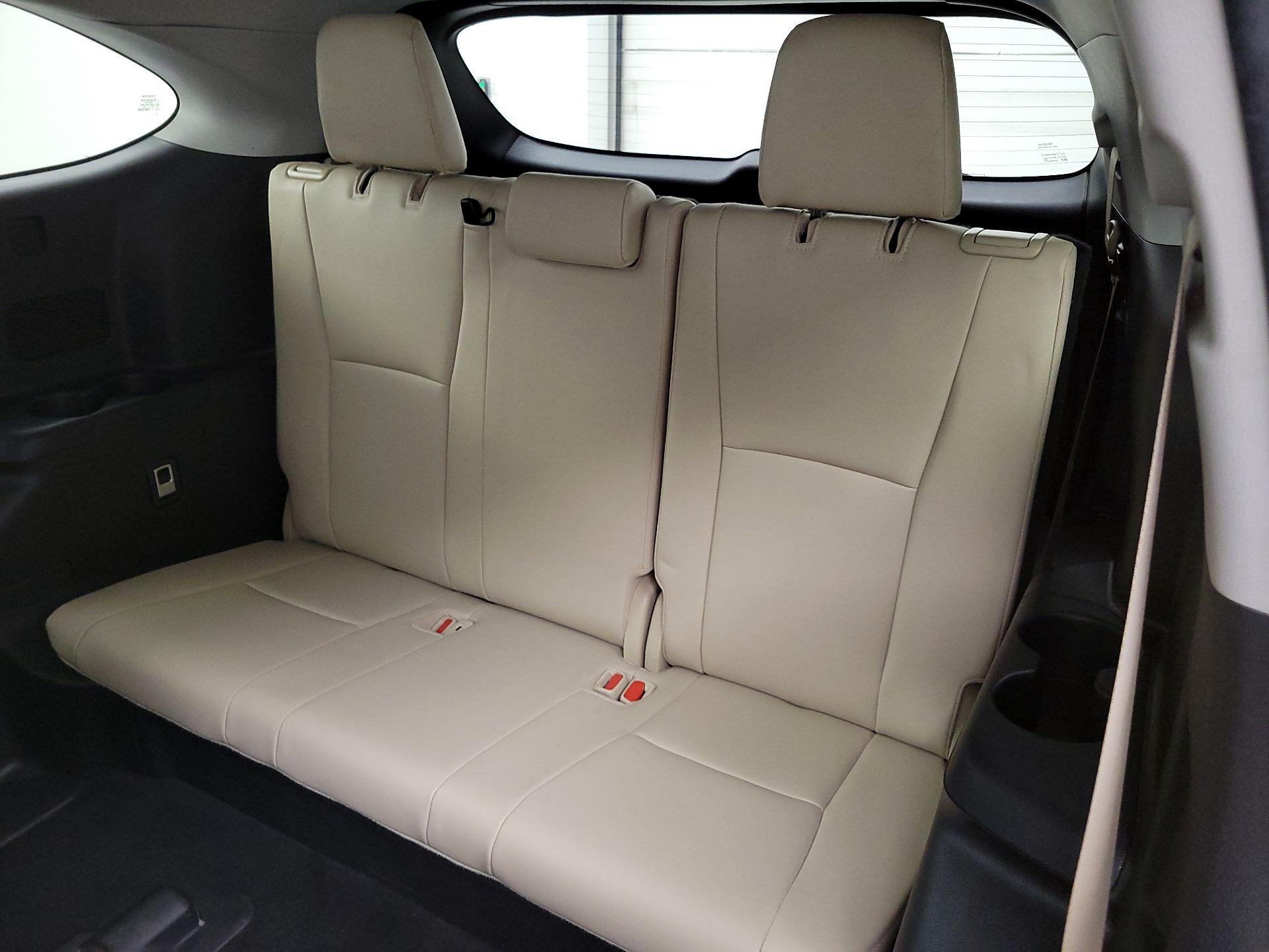 Thumbnail: 2020 Toyota Highlander - 20