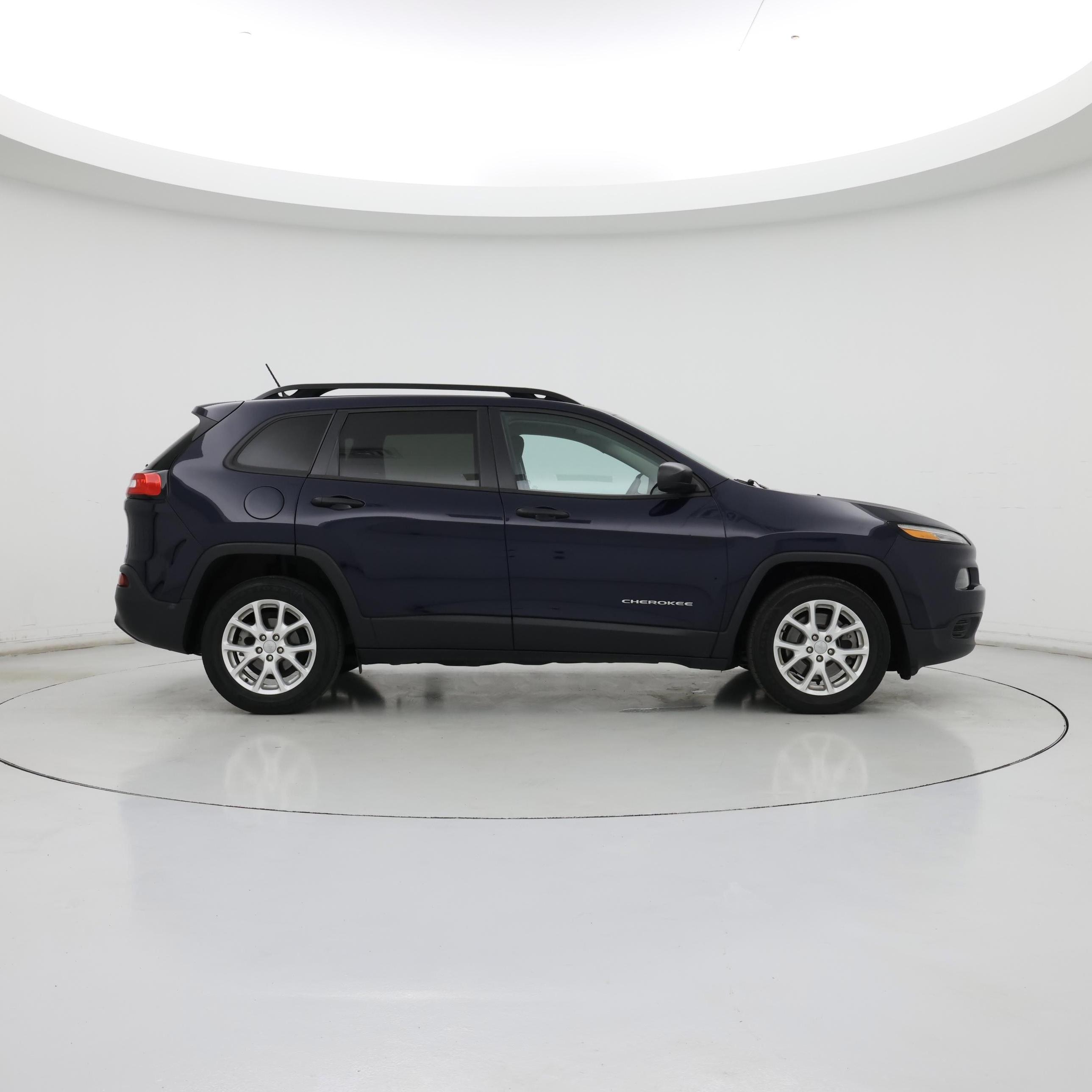 Thumbnail: 2016 Jeep Cherokee - 7