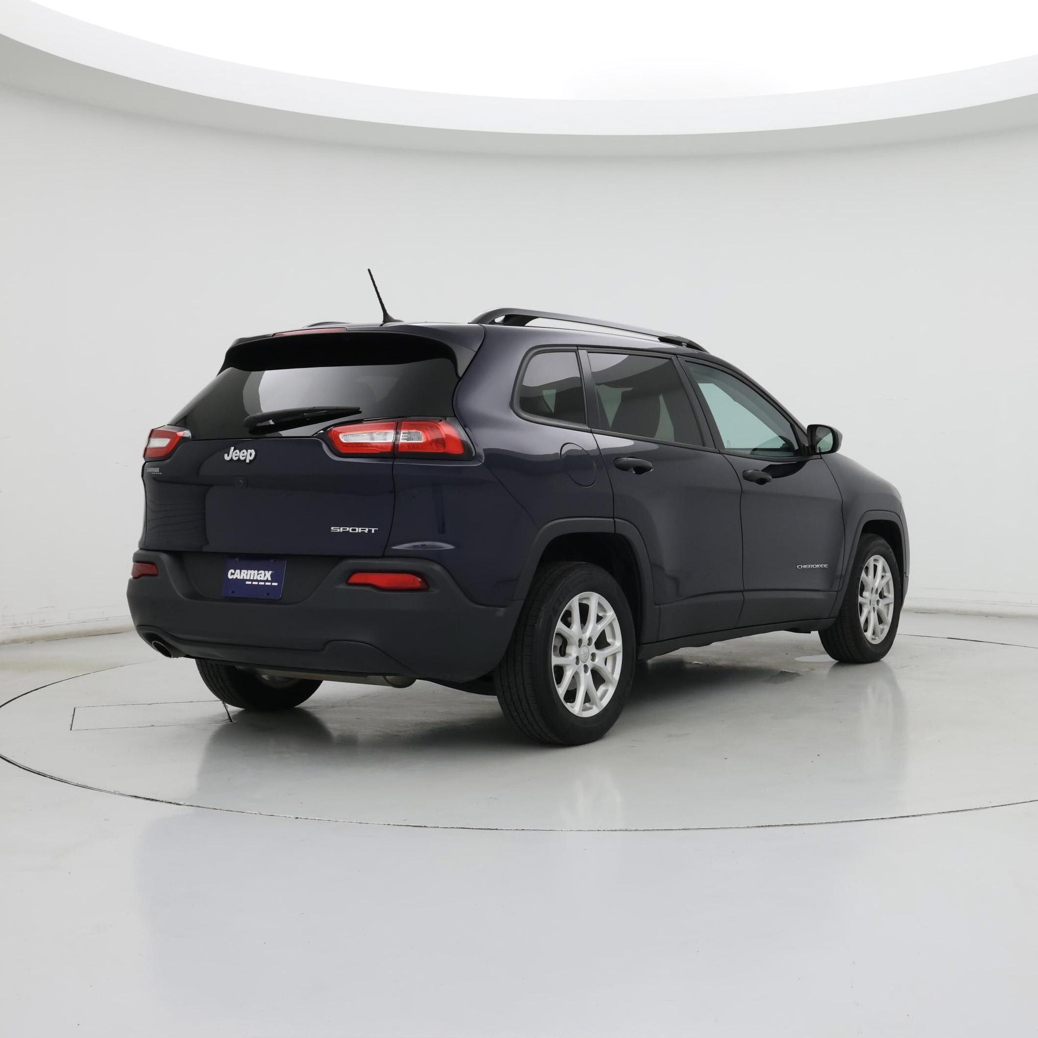 Thumbnail: 2016 Jeep Cherokee - 8