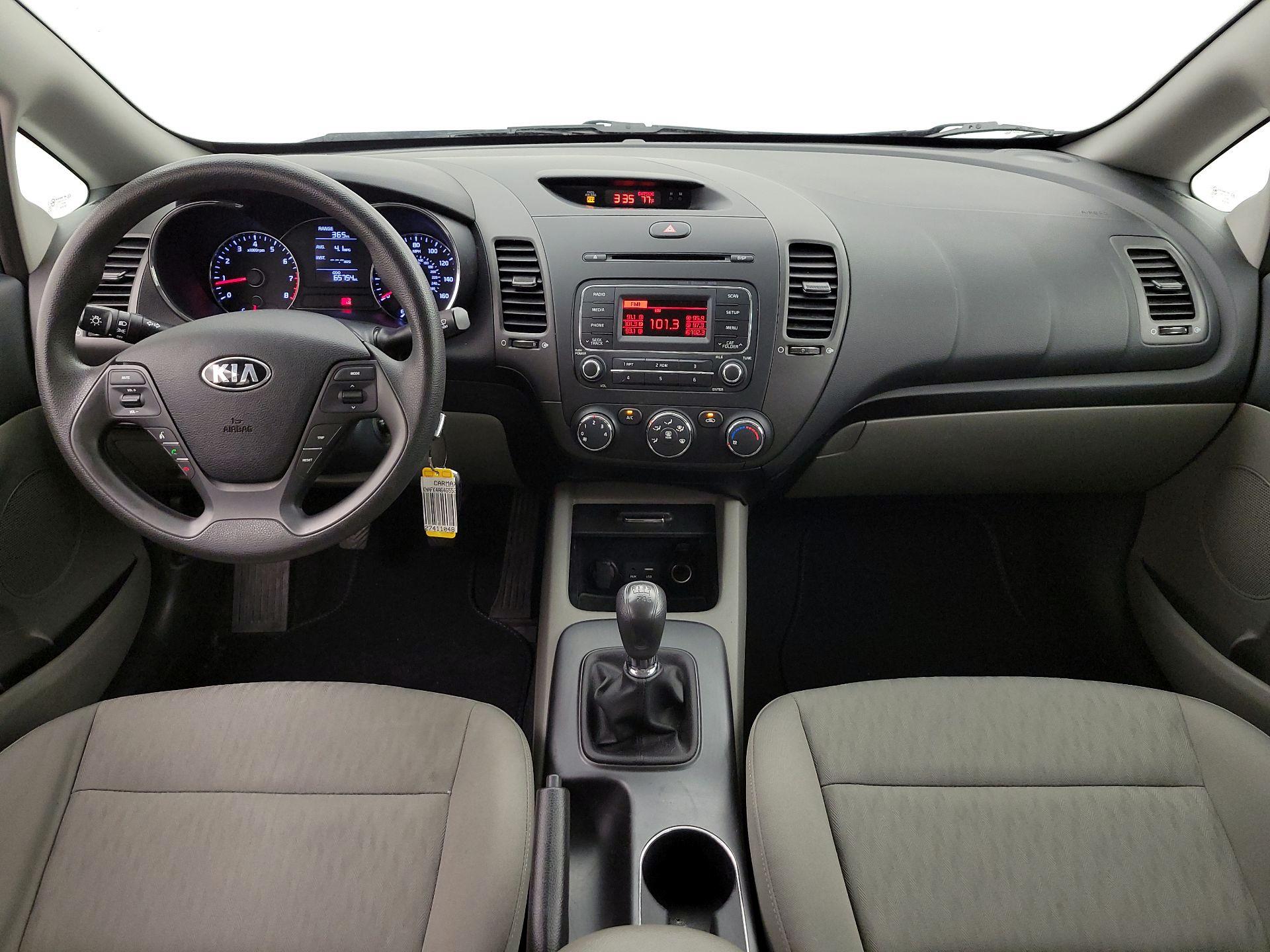 Thumbnail: 2016 Kia Forte - 9