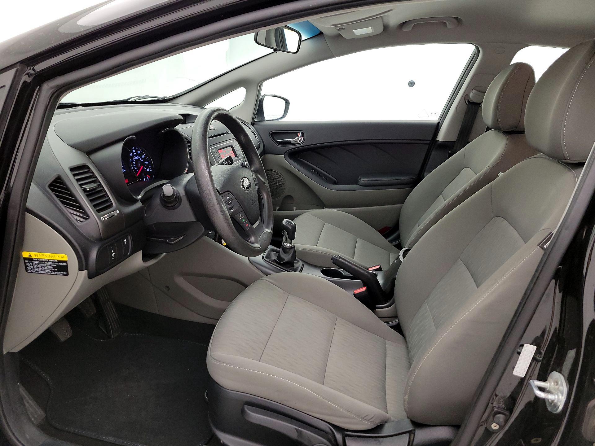 Thumbnail: 2016 Kia Forte - 11