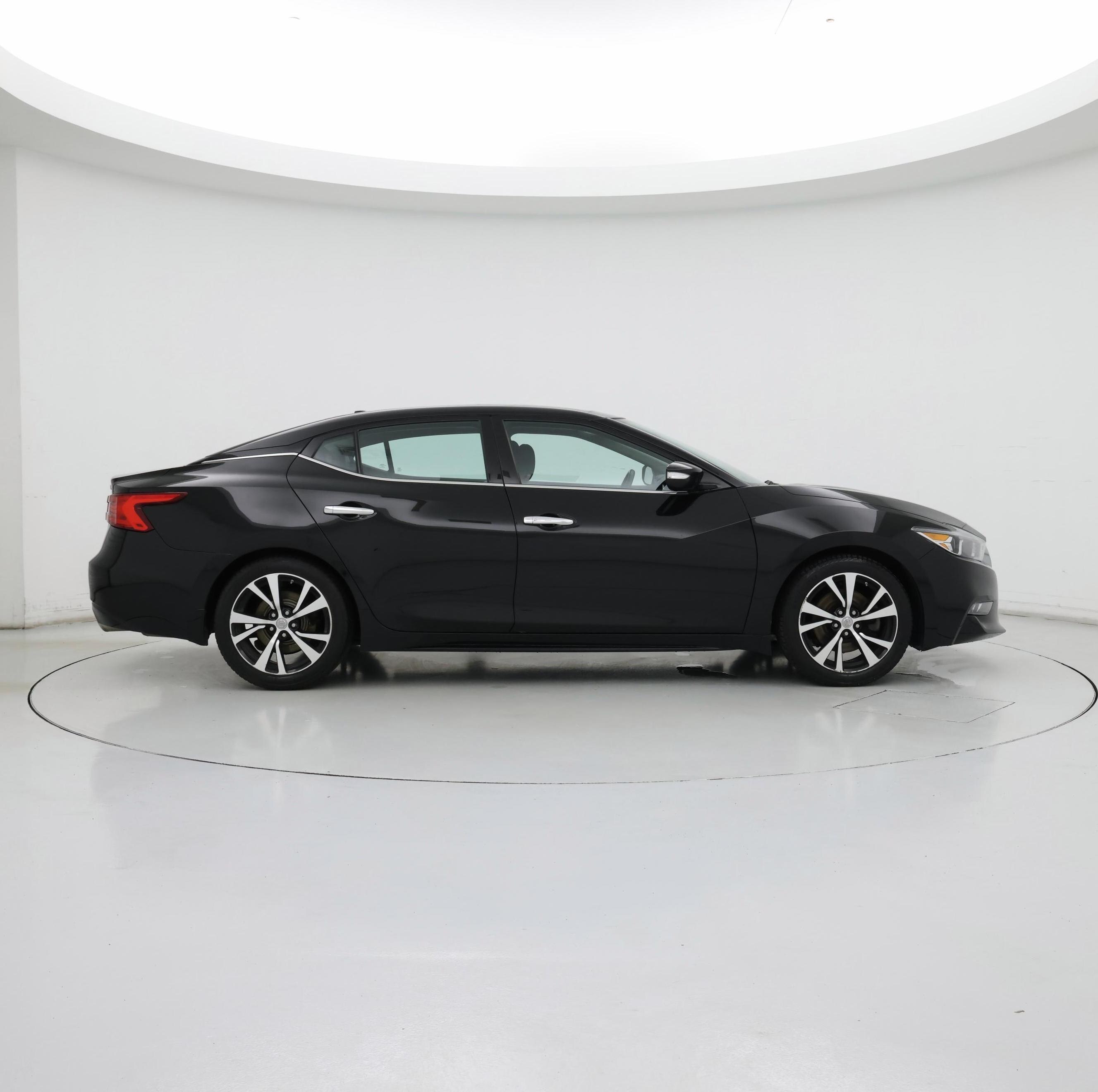 Thumbnail: 2017 Nissan Maxima - 7