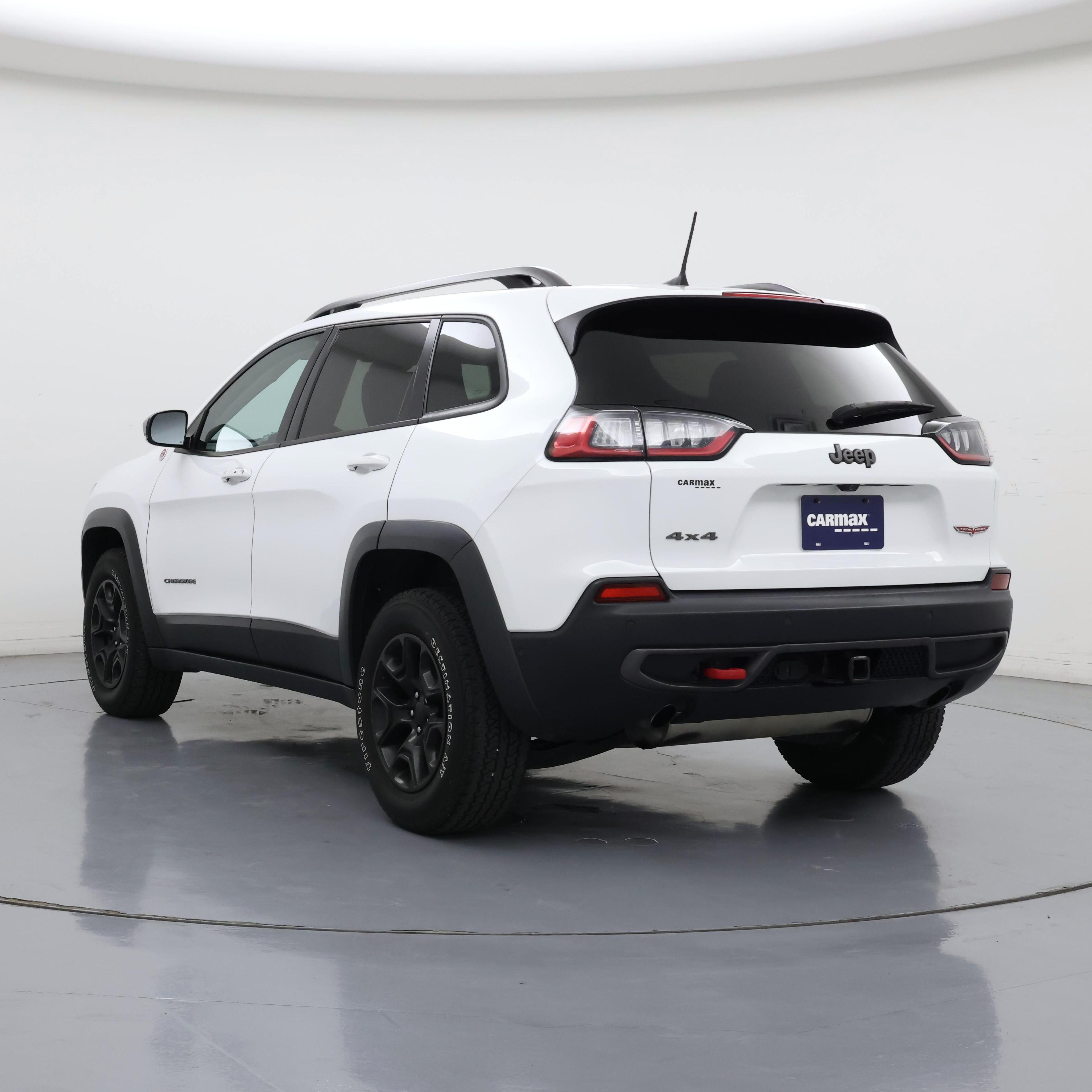 Thumbnail: 2019 Jeep Cherokee - 2
