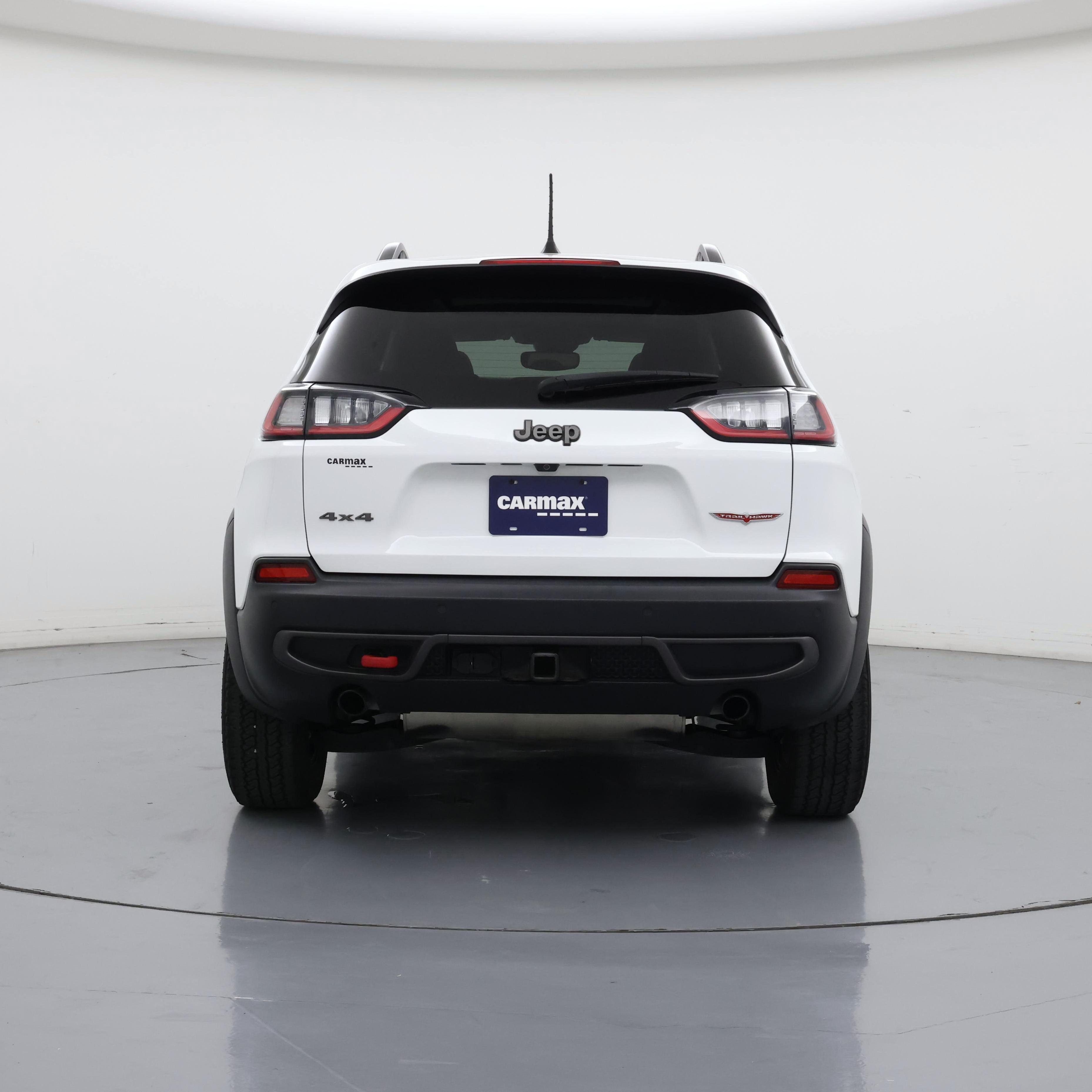 Thumbnail: 2019 Jeep Cherokee - 6