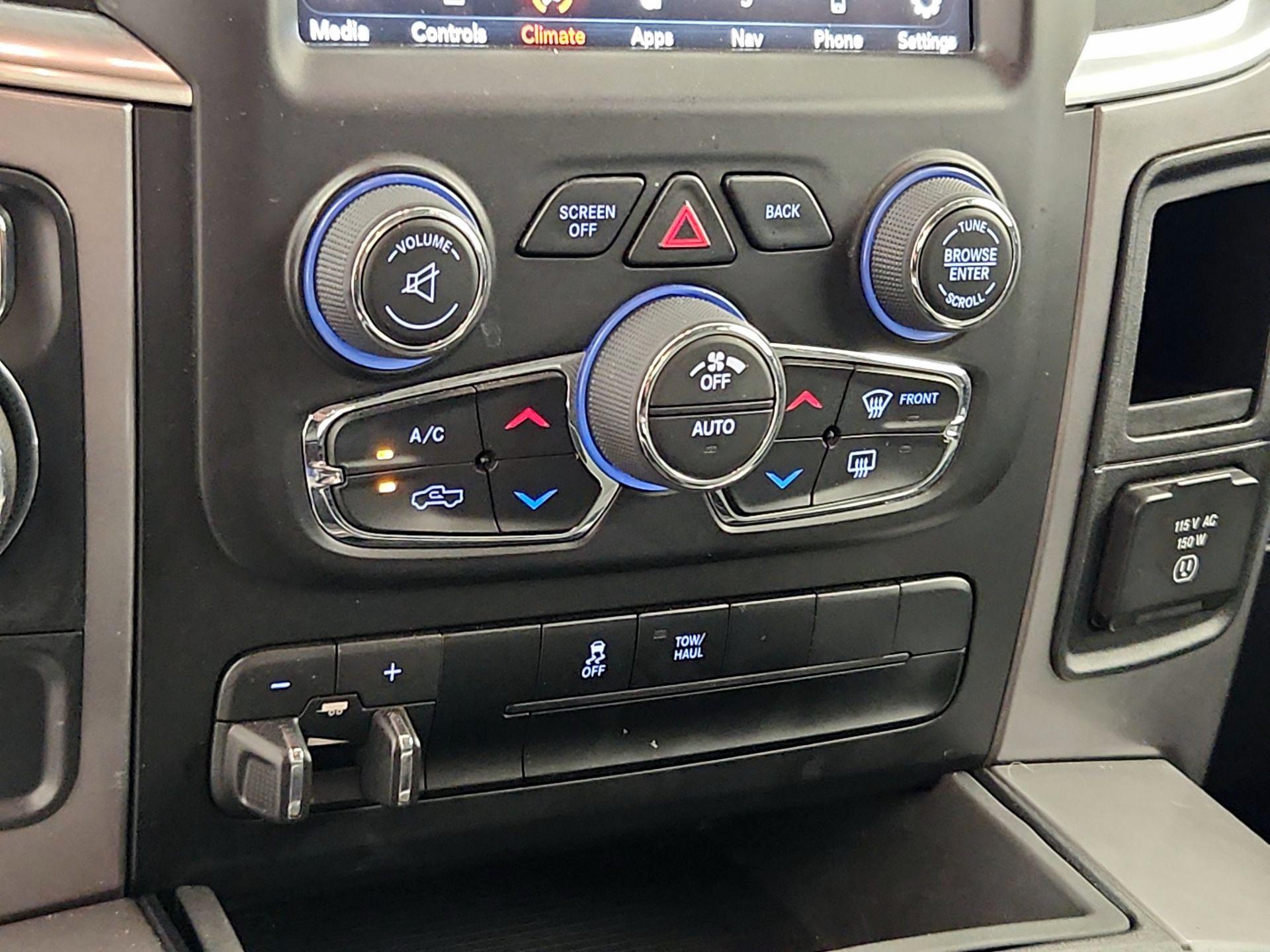 Thumbnail: 2023 RAM 1500 Classic - 17