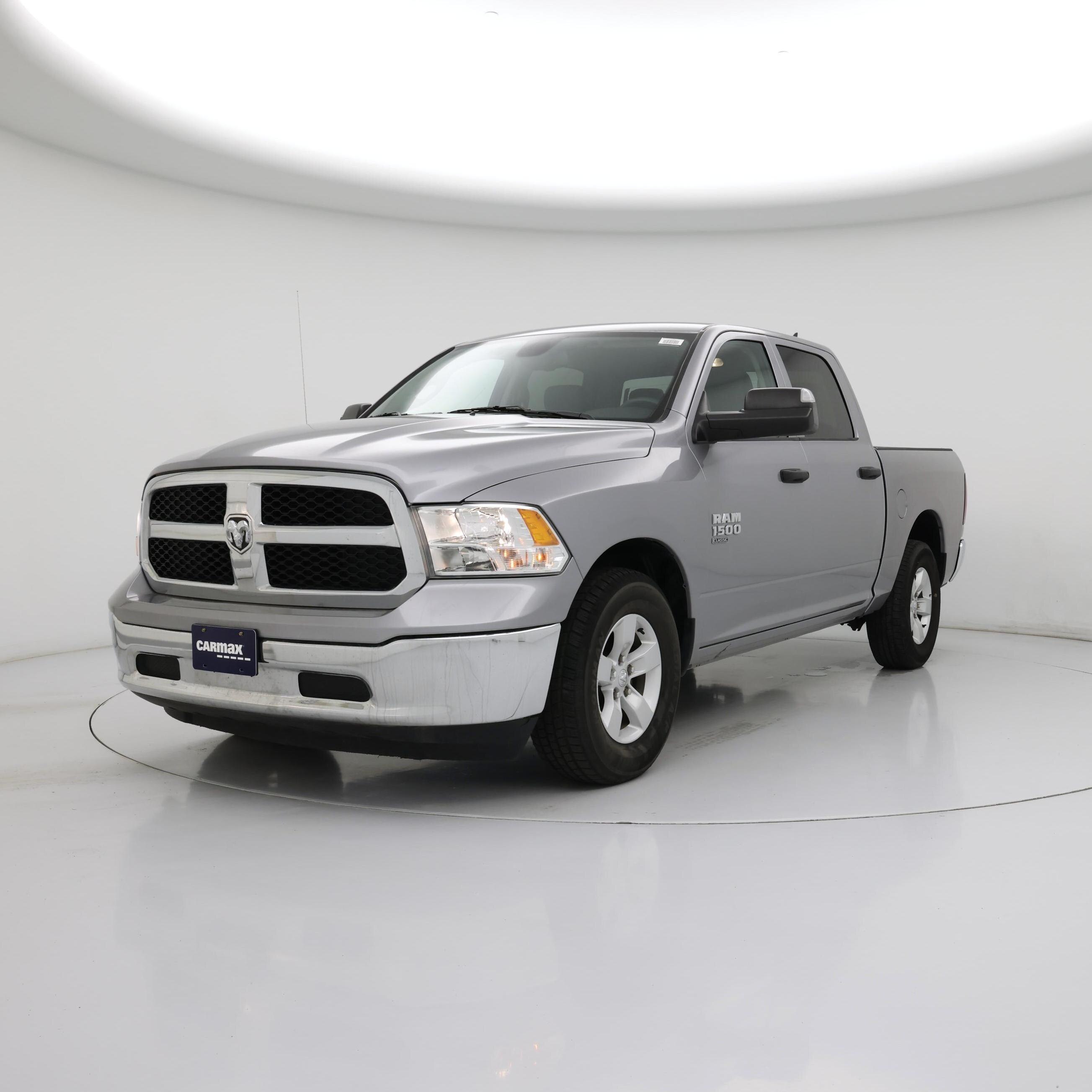 Thumbnail: 2023 RAM 1500 Classic - 4