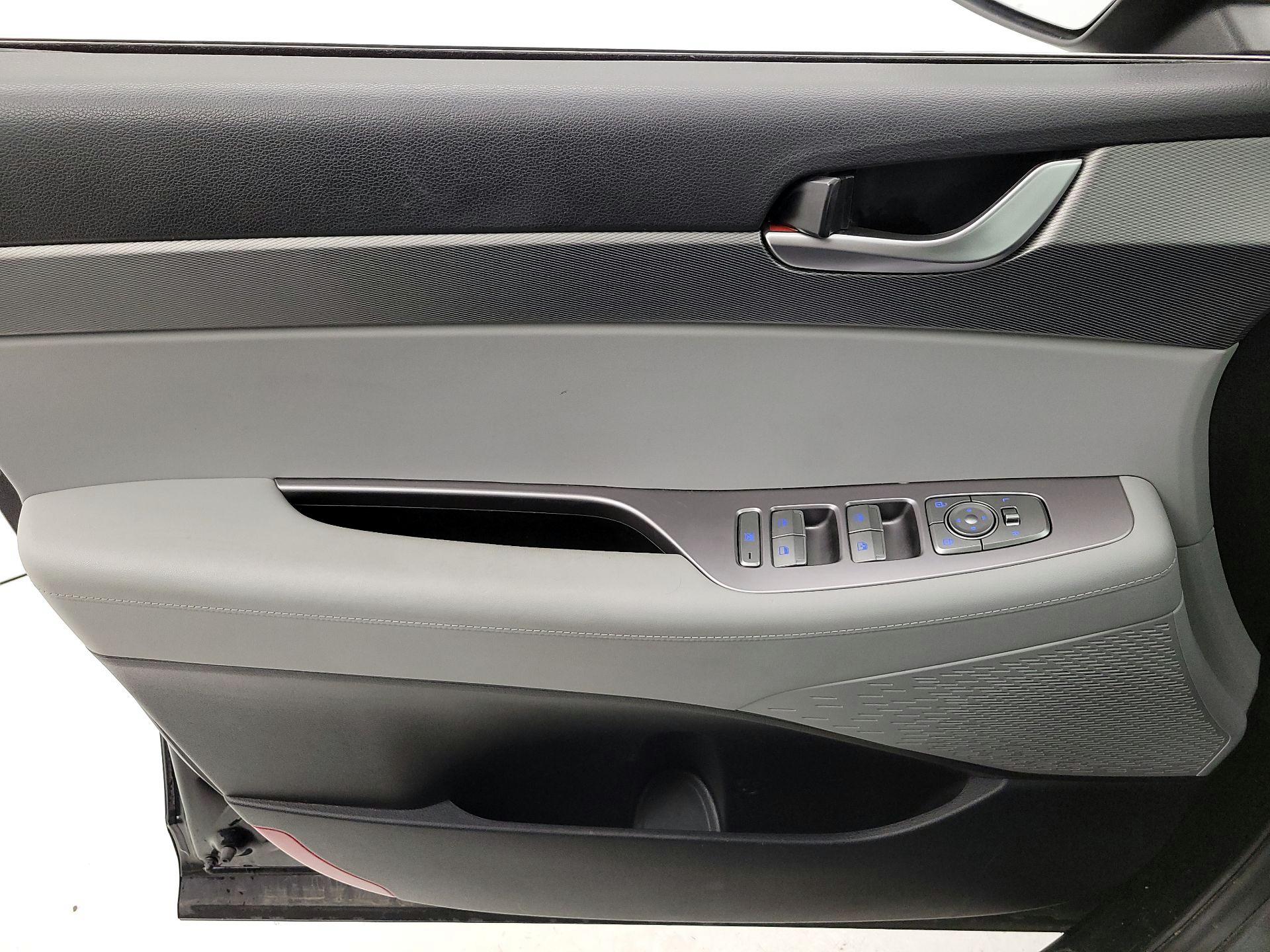 Thumbnail: 2021 Hyundai Palisade - 12