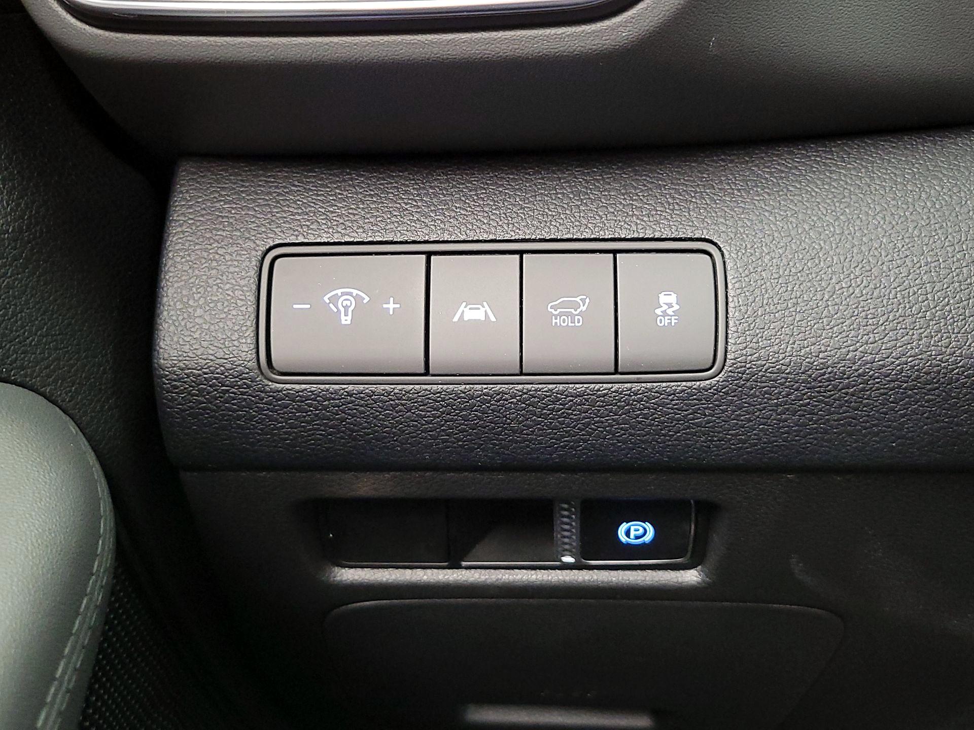 Thumbnail: 2023 Hyundai Santa Fe - 13