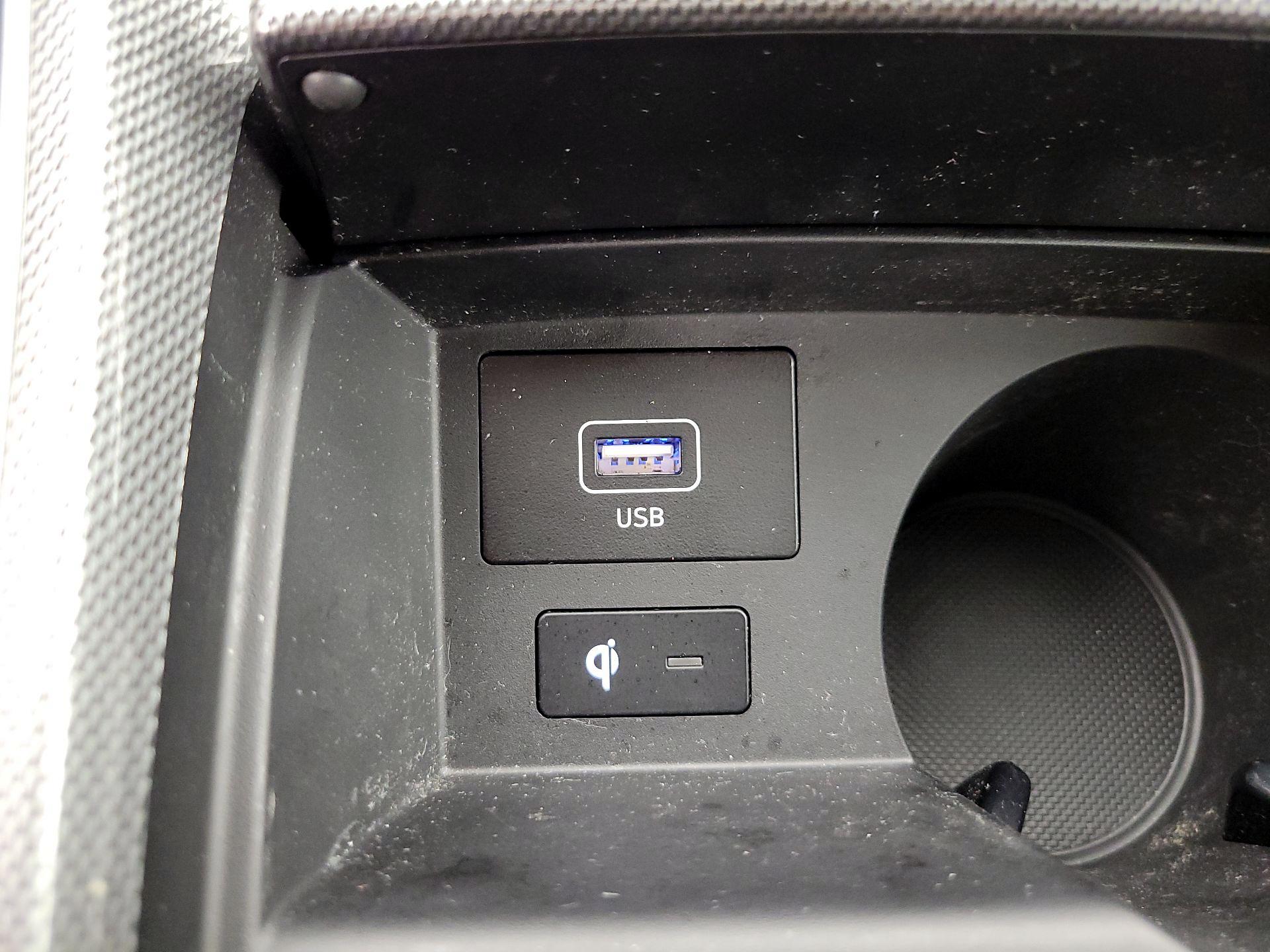 Thumbnail: 2023 Hyundai Santa Fe - 19