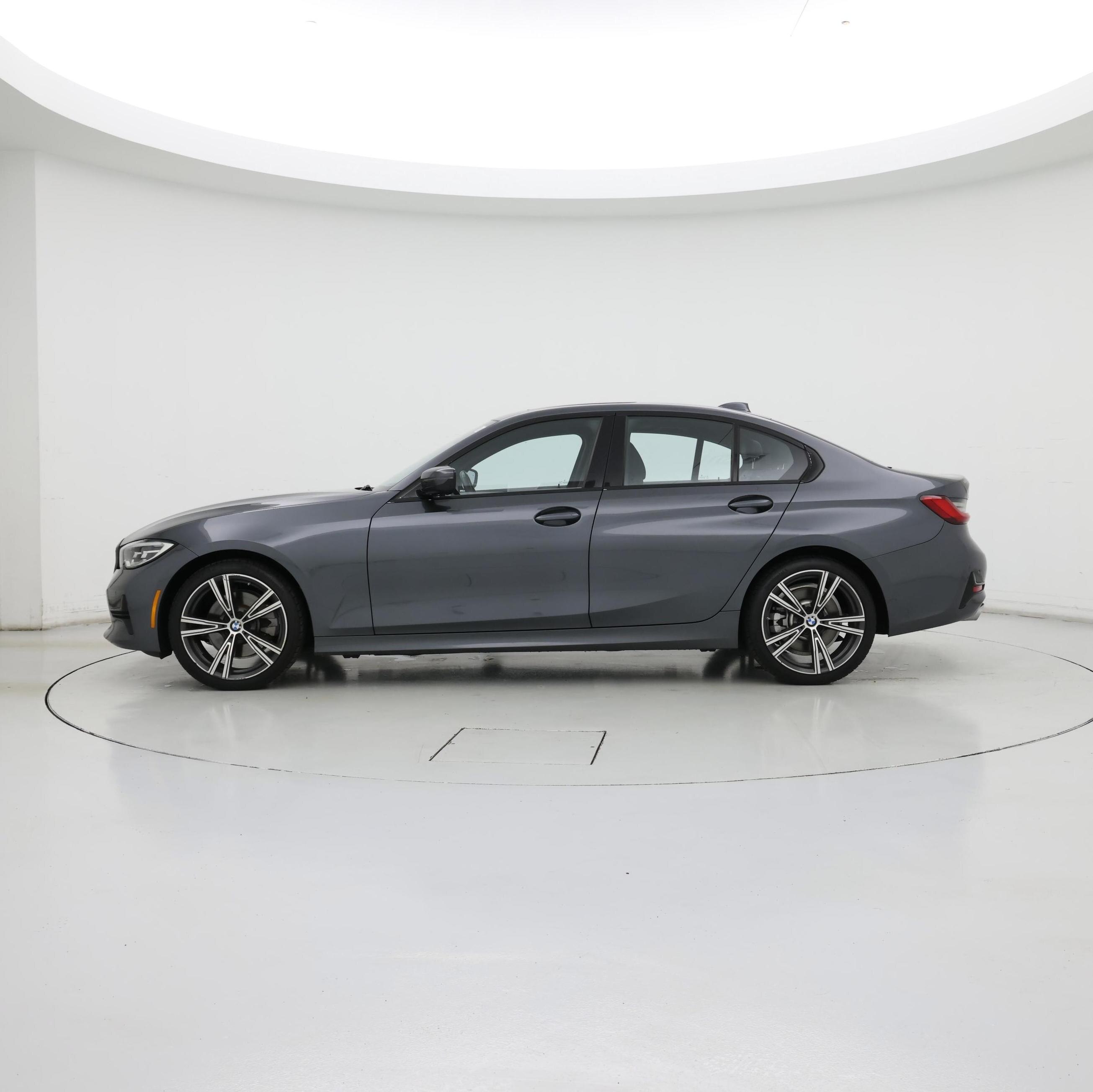 Thumbnail: 2019 BMW 3 Series - 3