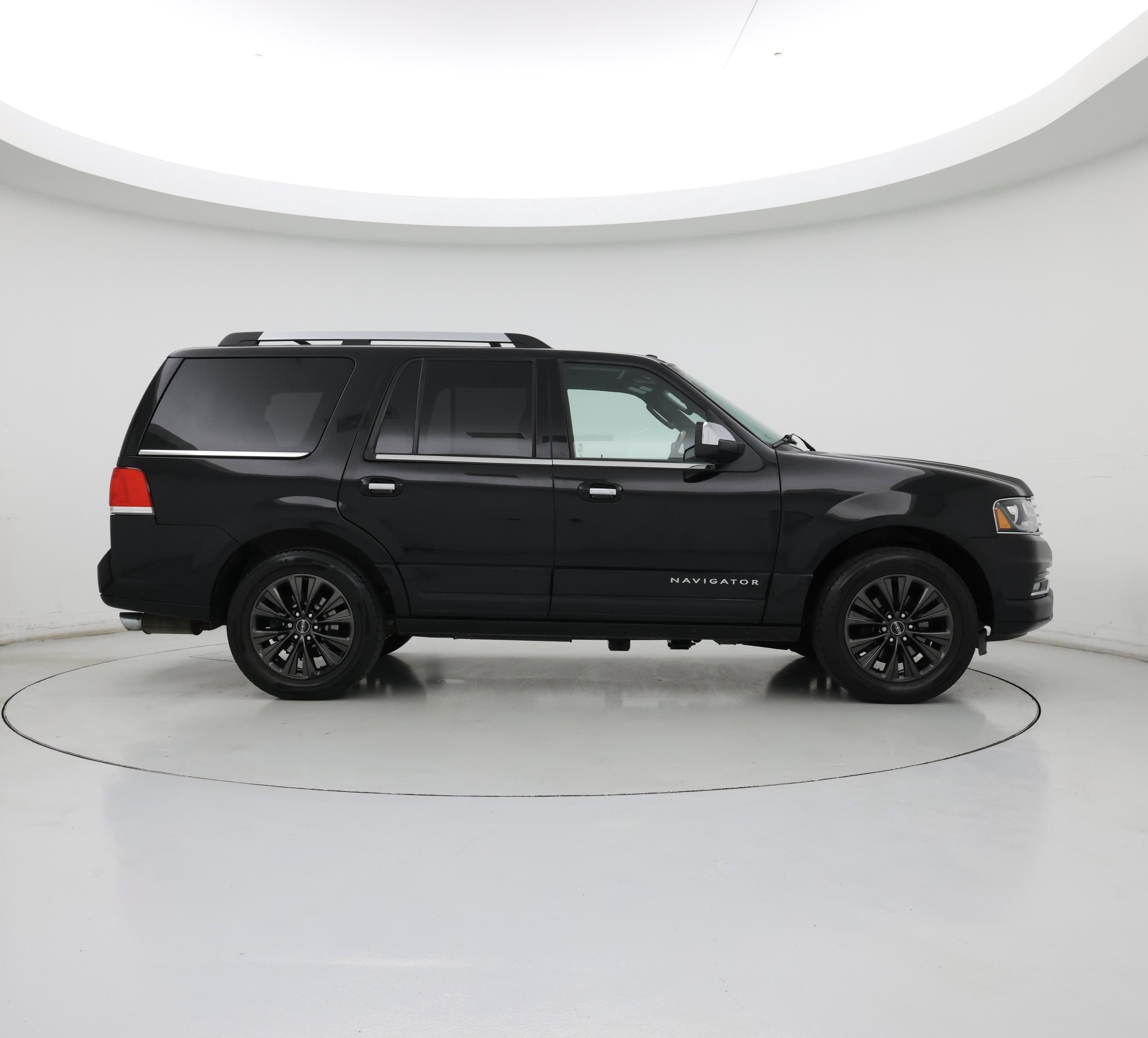 Thumbnail: 2016 Lincoln Navigator - 7