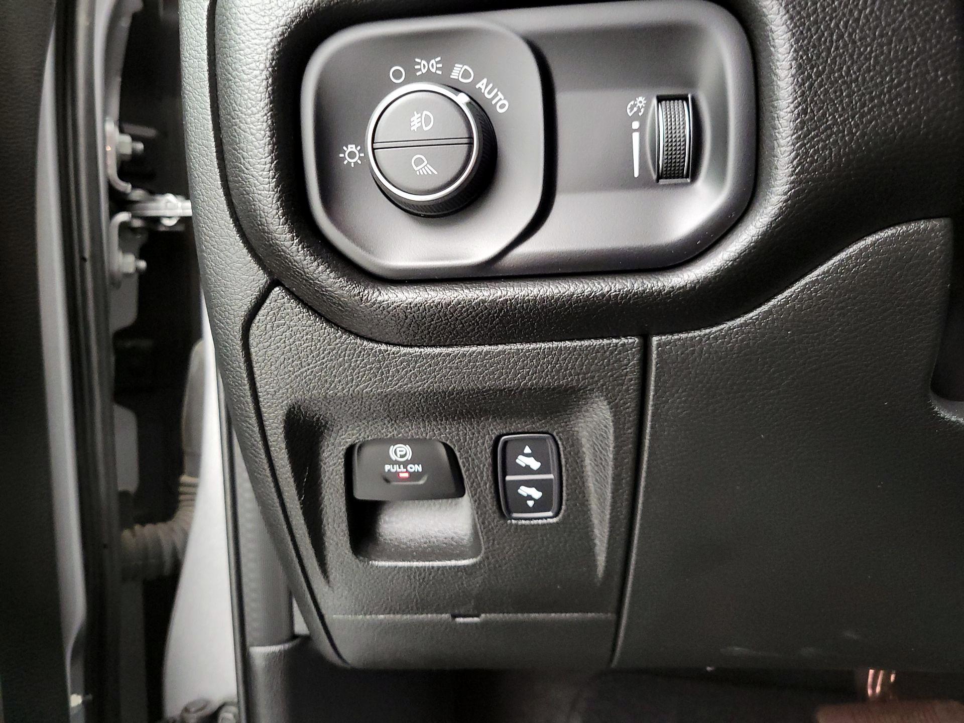 Thumbnail: 2022 RAM 1500 - 13