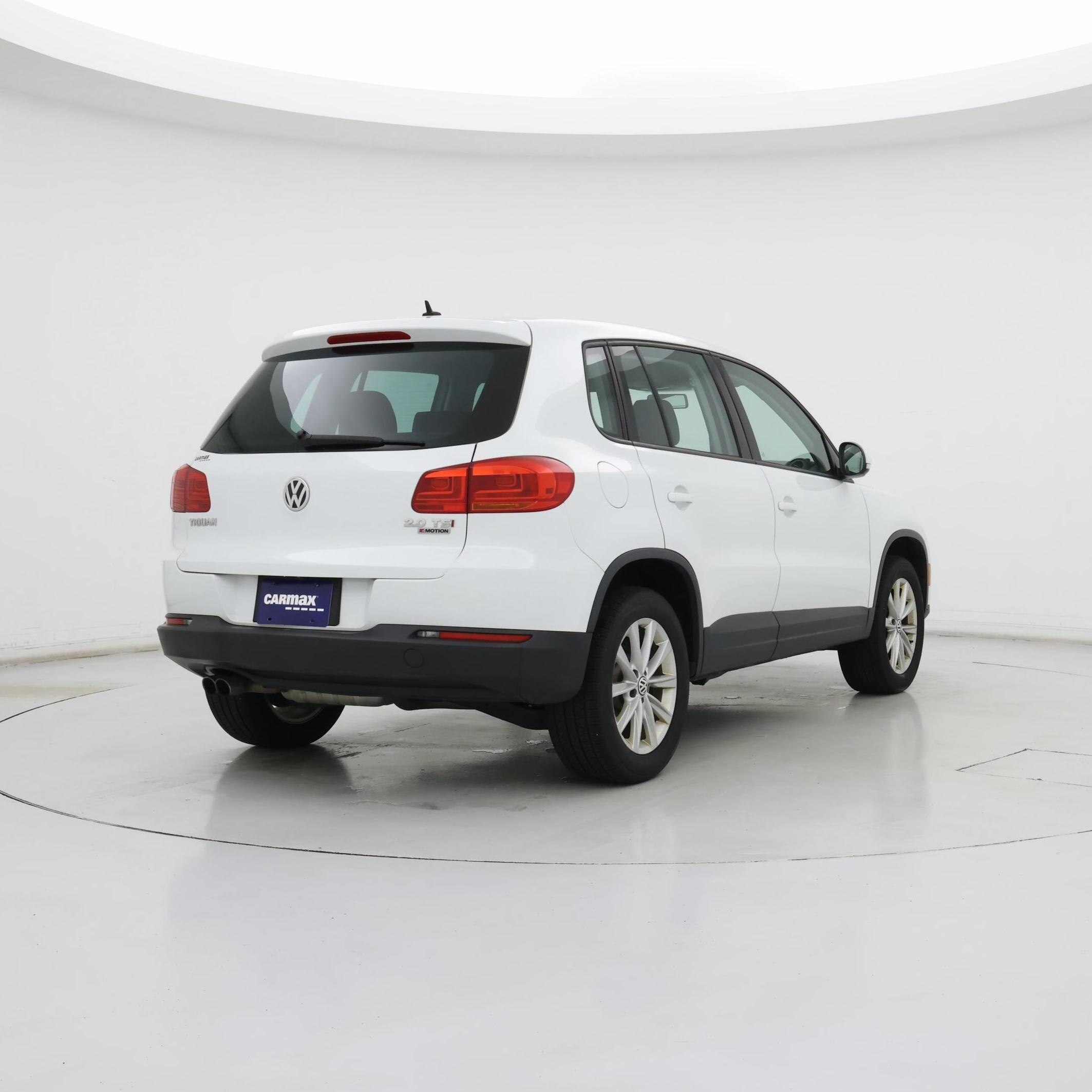 Thumbnail: 2017 Volkswagen Tiguan - 8