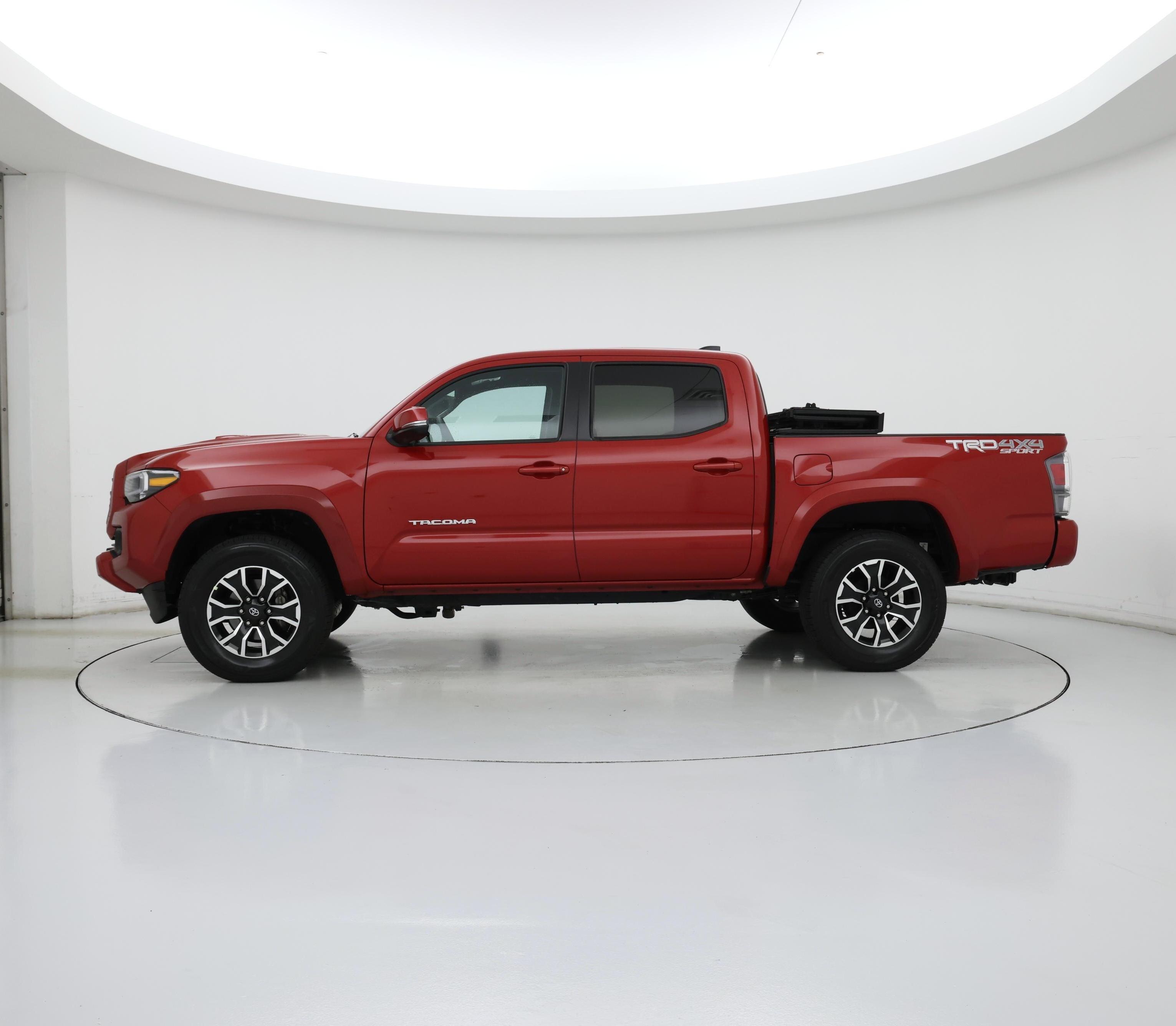 Thumbnail: 2022 Toyota Tacoma - 3