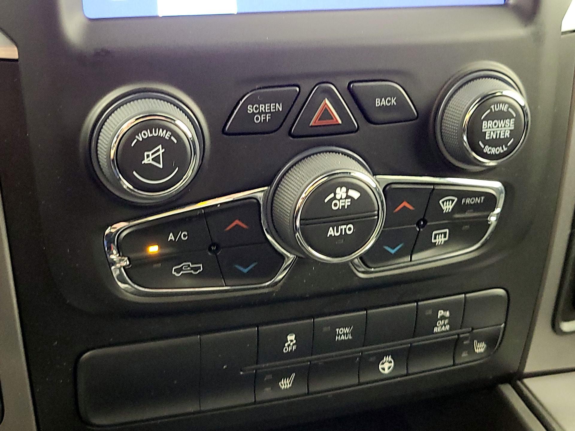 Thumbnail: 2022 RAM 1500 Classic - 16