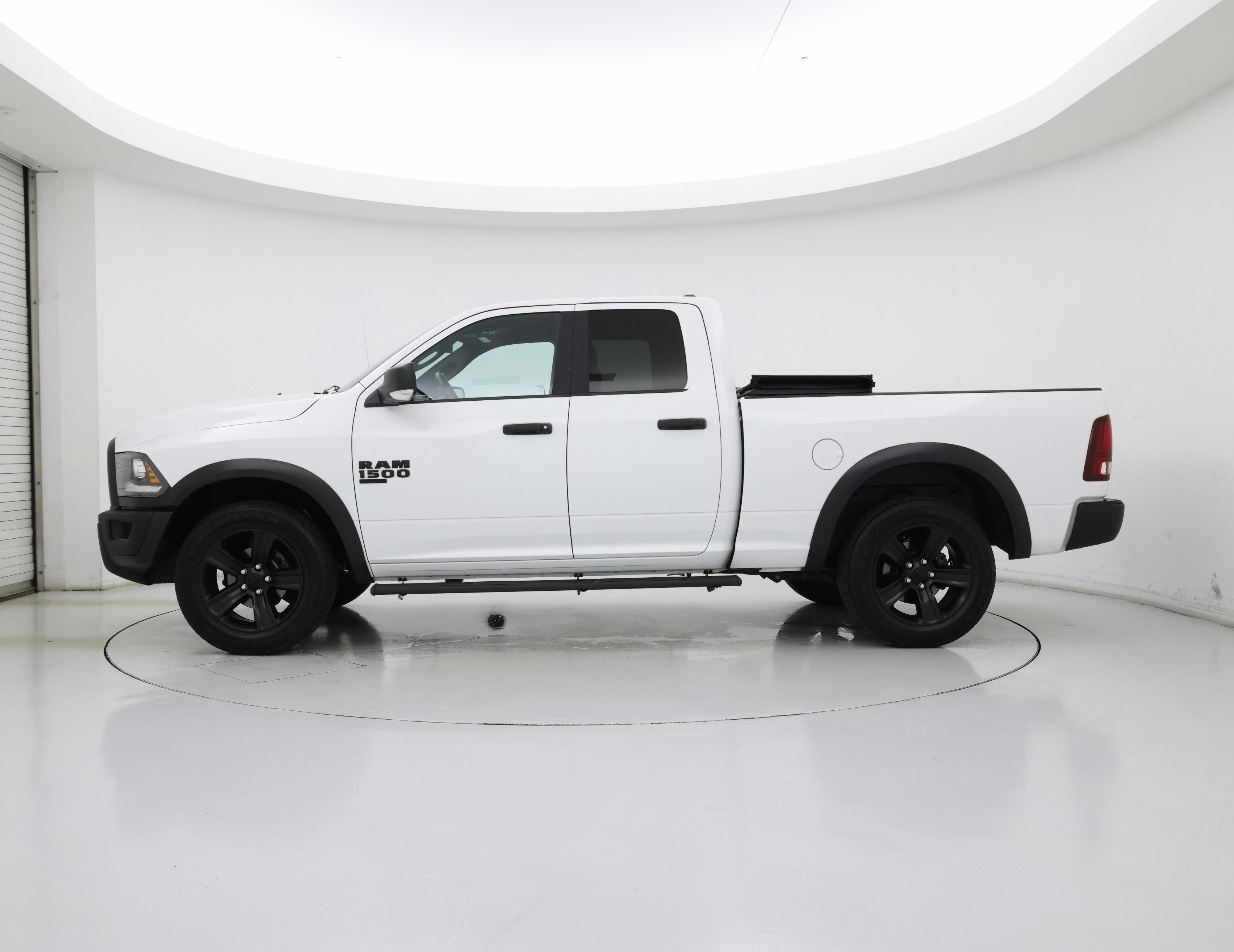 Thumbnail: 2022 RAM 1500 Classic - 3