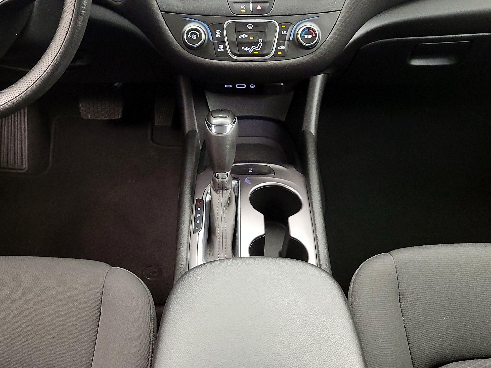 Thumbnail: 2020 Chevrolet Malibu - 17