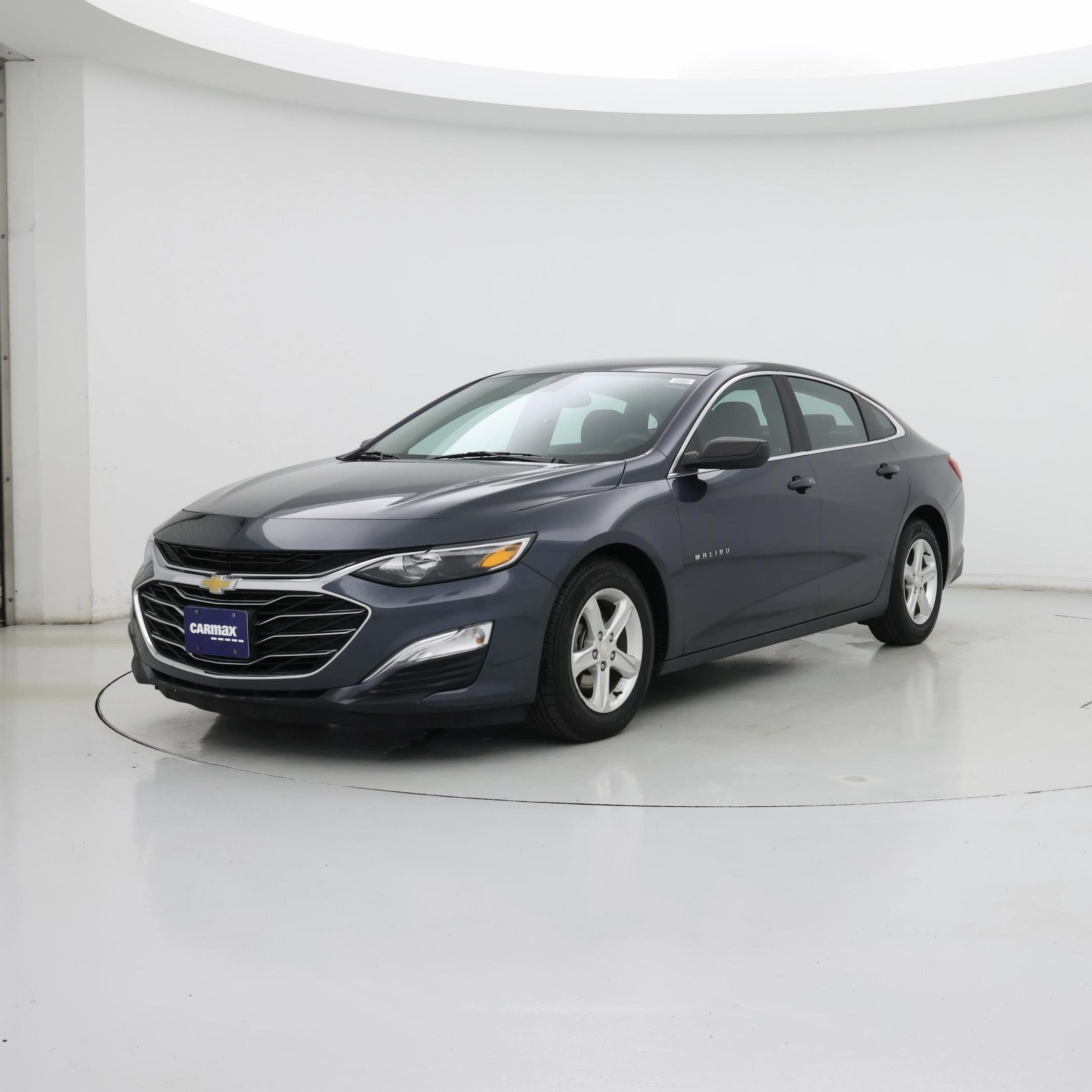 Thumbnail: 2020 Chevrolet Malibu - 4