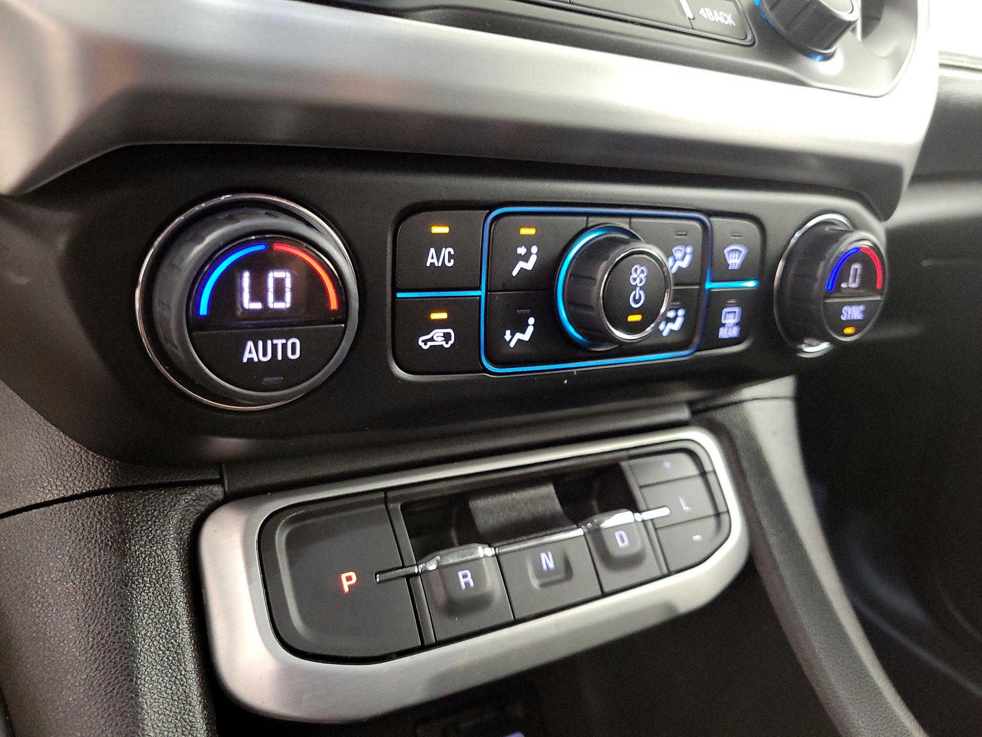 Thumbnail: 2023 GMC Acadia - 17