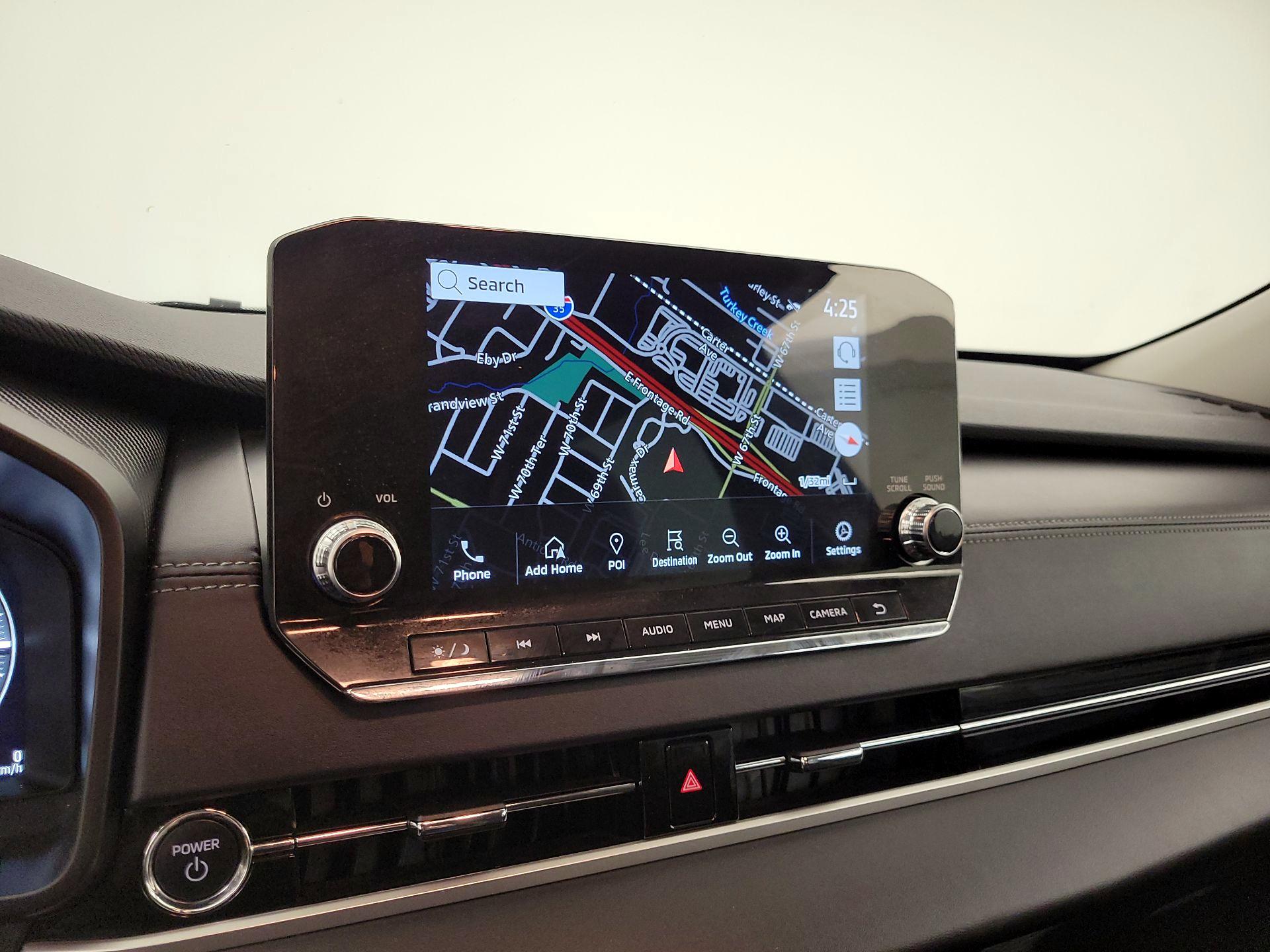 Thumbnail: 2023 Mitsubishi Outlander - 14