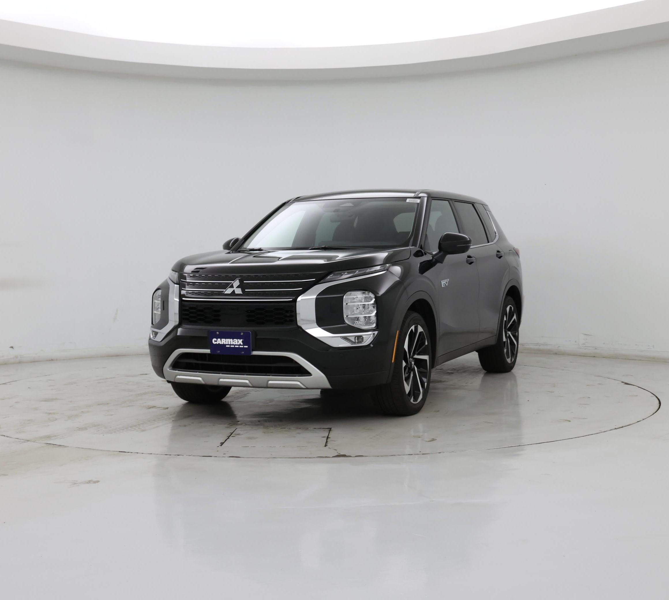 Thumbnail: 2023 Mitsubishi Outlander - 4