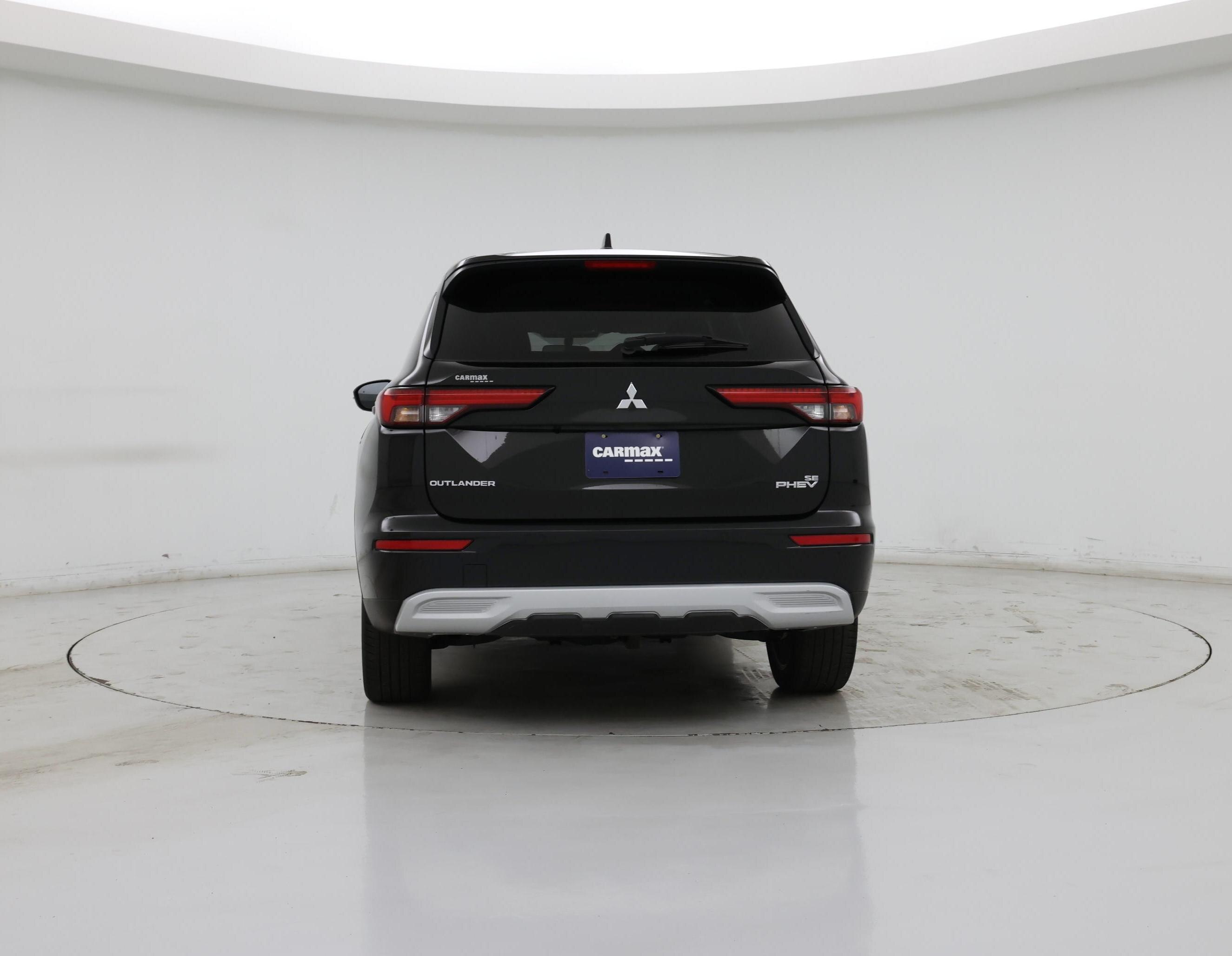 Thumbnail: 2023 Mitsubishi Outlander - 6