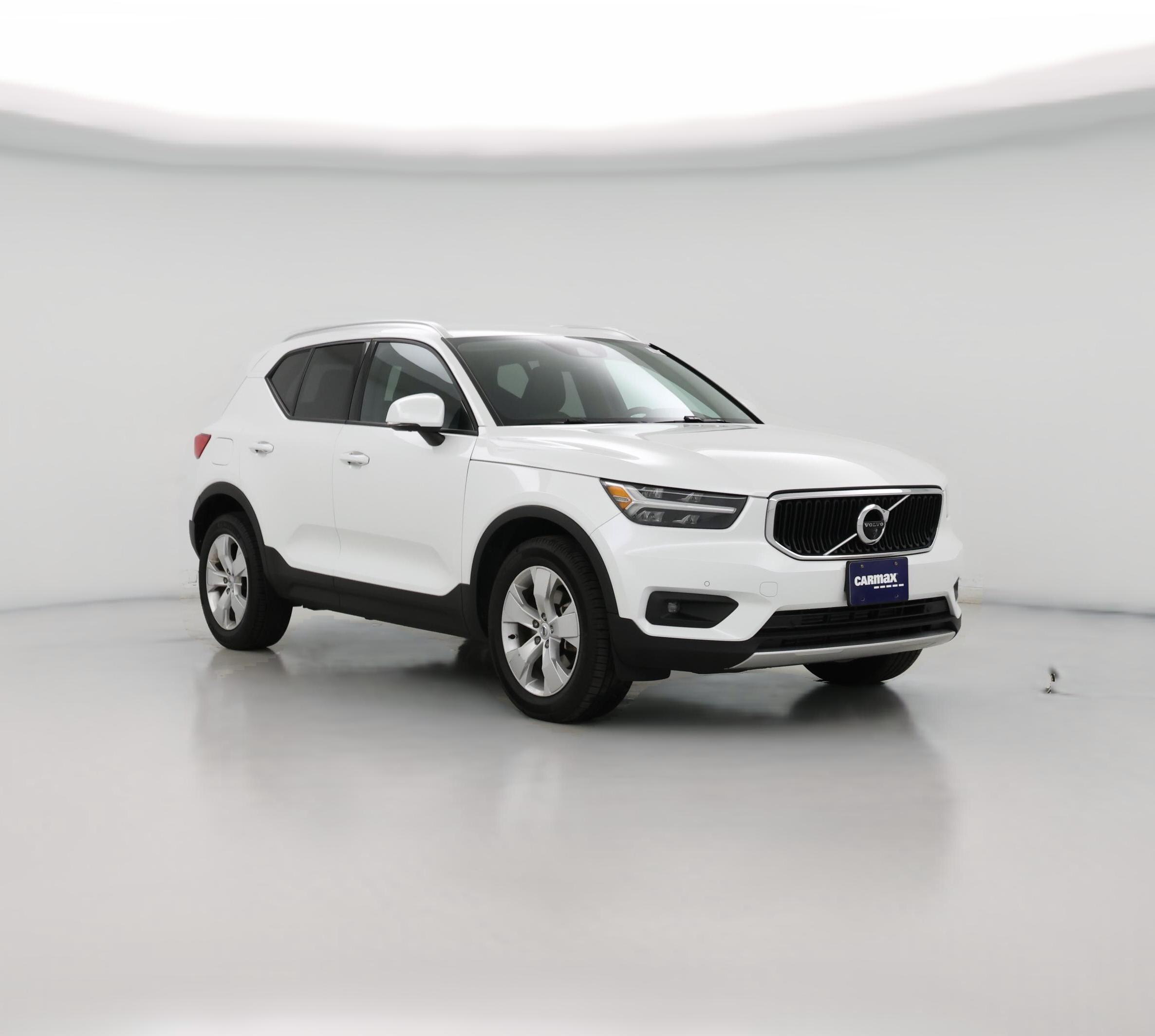 Thumbnail: 2022 Volvo XC40 - 1