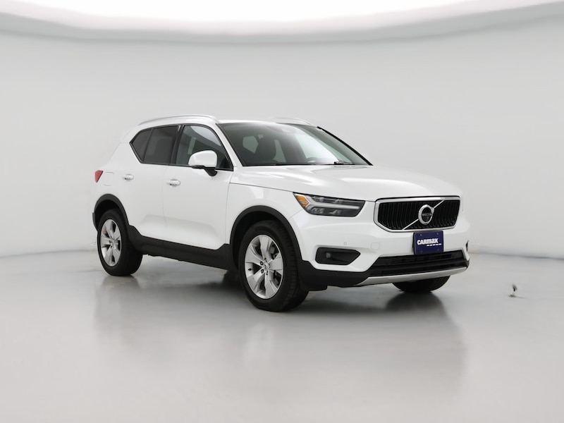 2022 Volvo XC40 T4 Momentum -
                  Overland Park, KS