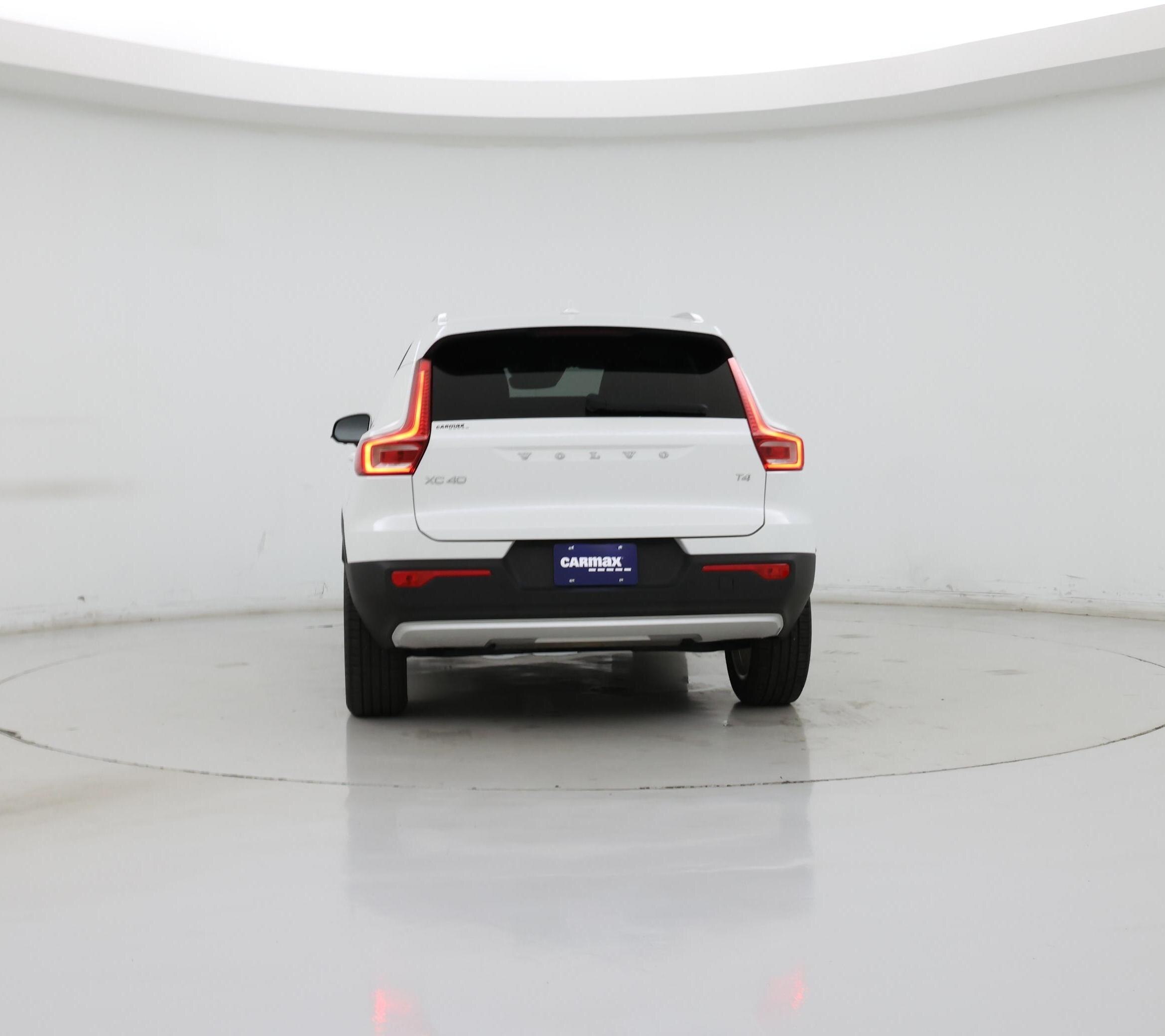 Thumbnail: 2022 Volvo XC40 - 6