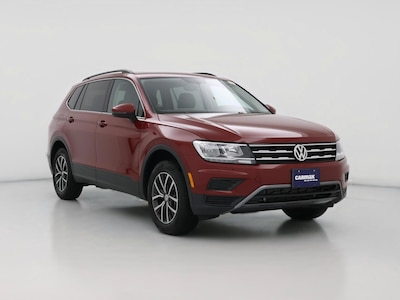 Red 2019 Volkswagen Tiguan SE