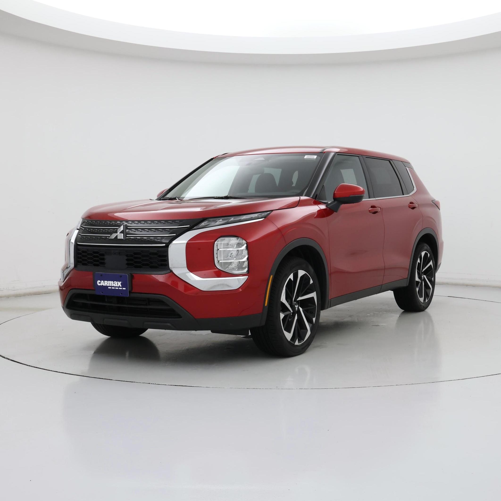 Thumbnail: 2023 Mitsubishi Outlander - 4