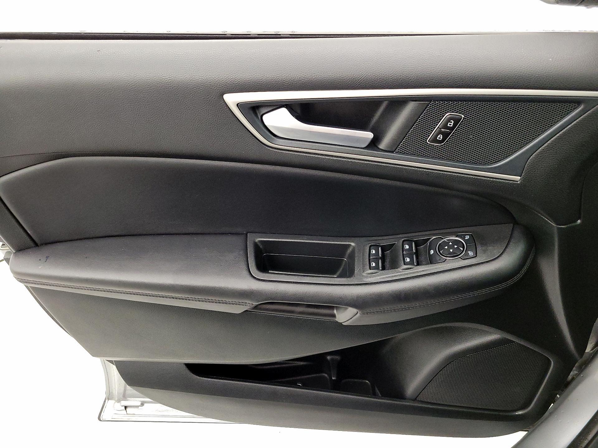 Thumbnail: 2023 Ford Edge - 12