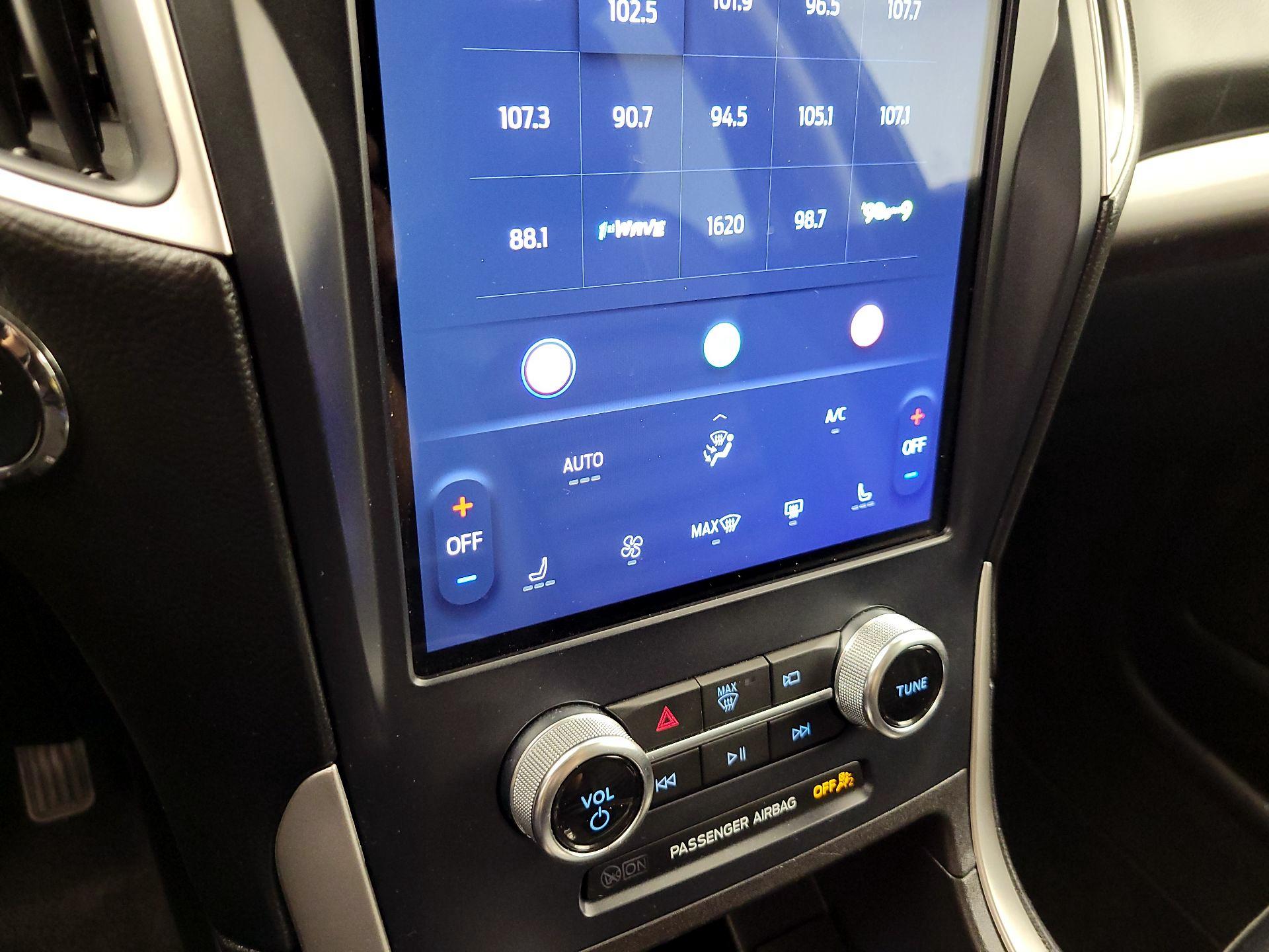Thumbnail: 2023 Ford Edge - 16