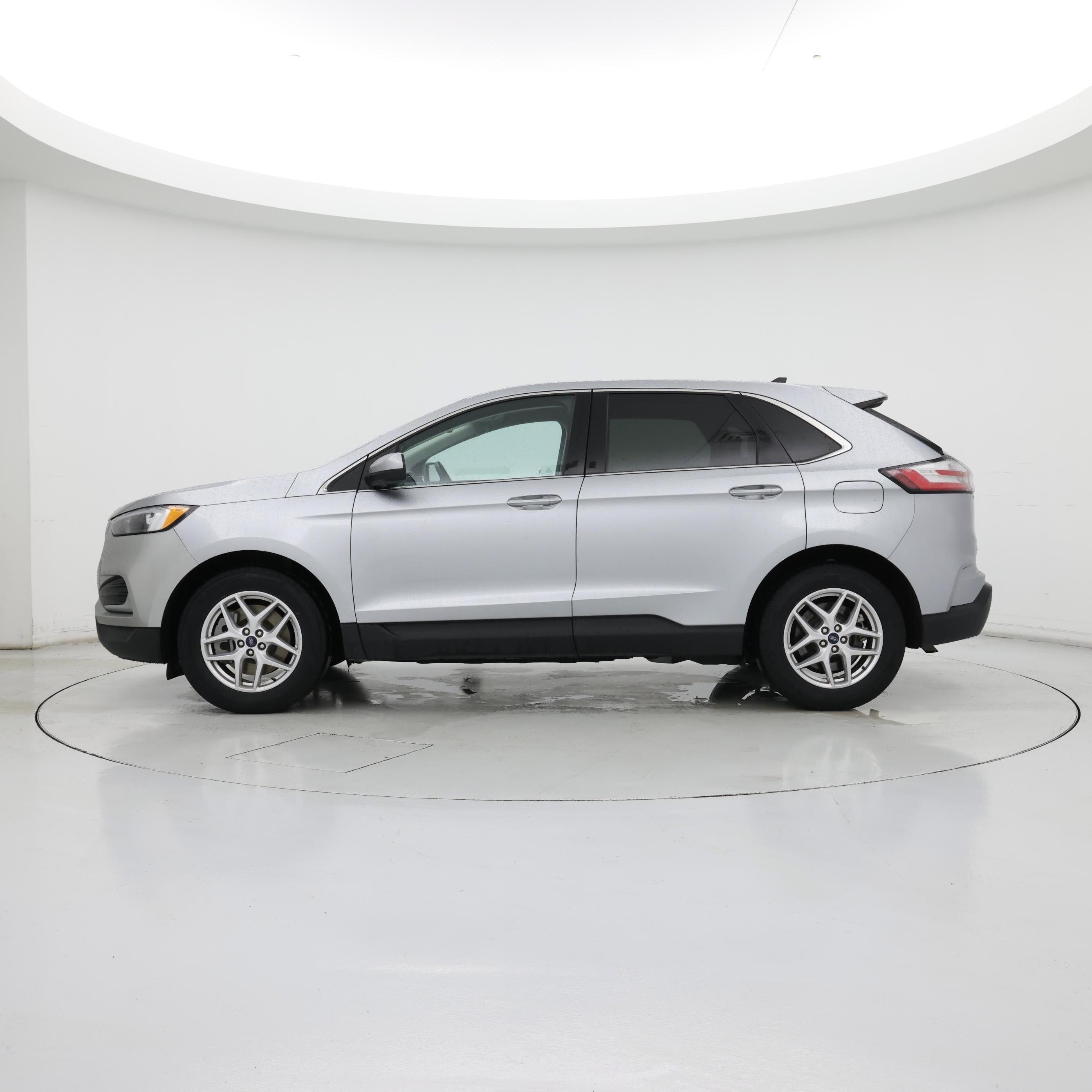 Thumbnail: 2023 Ford Edge - 3