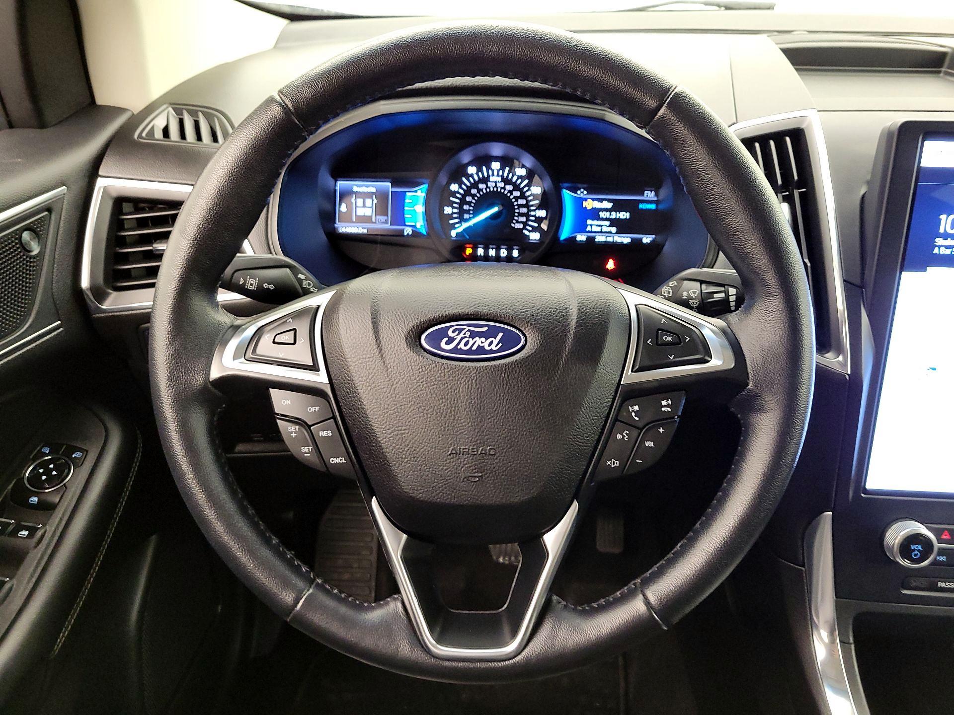 Thumbnail: 2023 Ford Edge - 10