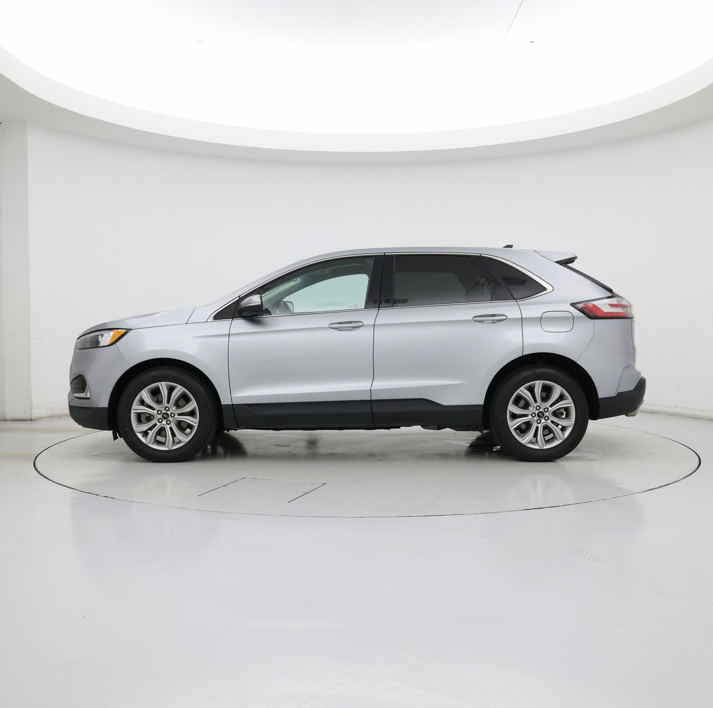 Thumbnail: 2023 Ford Edge - 3