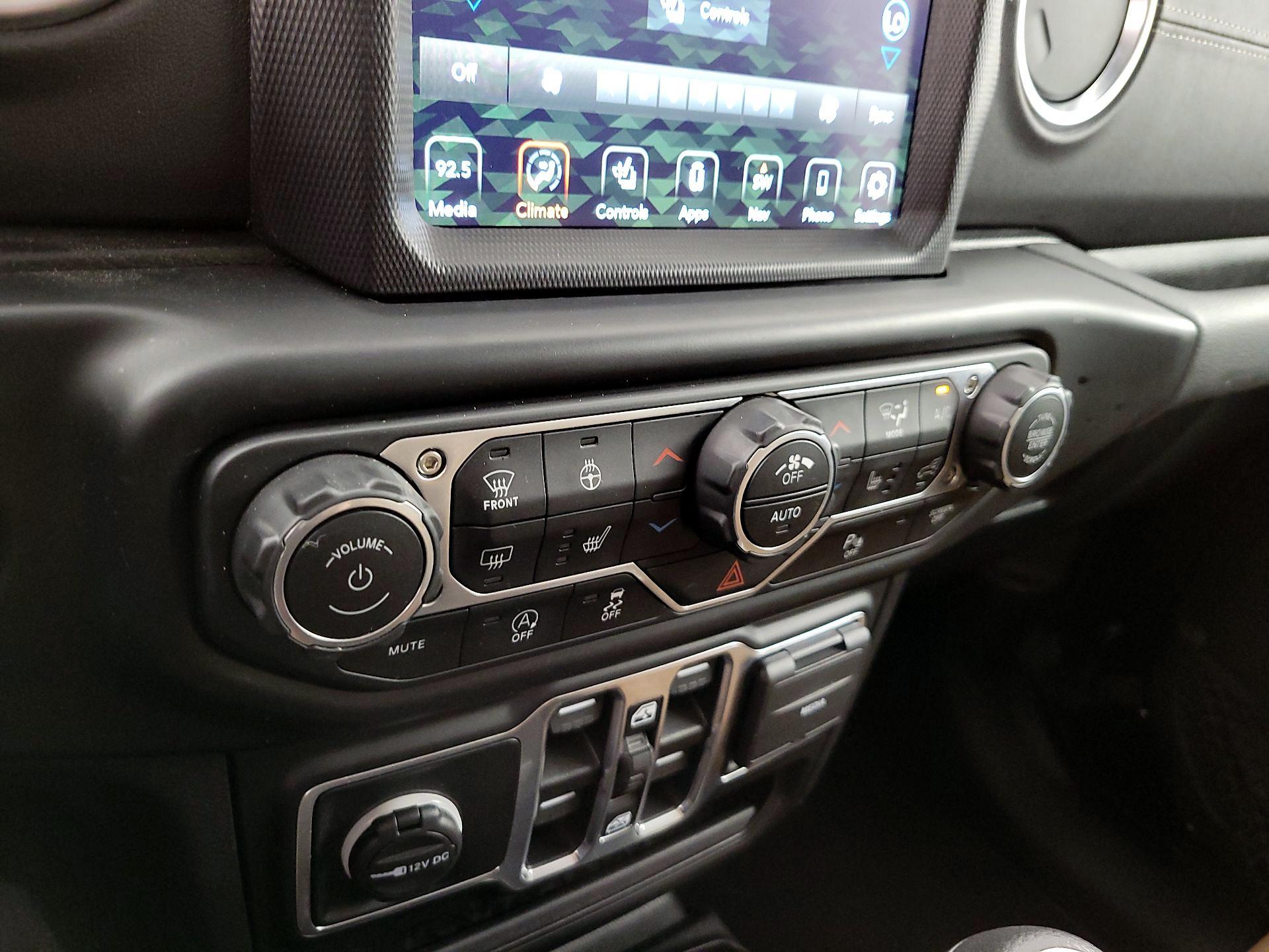 Thumbnail: 2021 Jeep Wrangler - 17